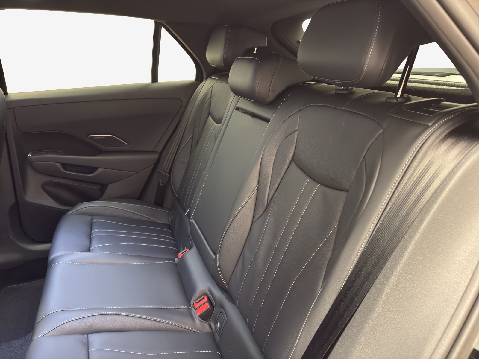 VW T-Roc 1.5 eTSI mHEV R-Line DSG-image-11