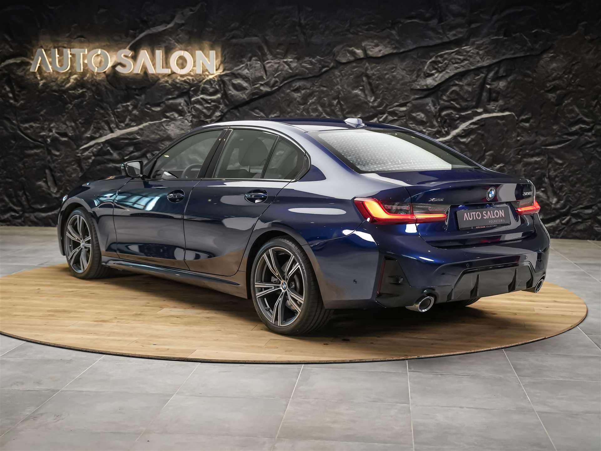 BMW 330i xDrive Steptronic M Sport *Leder*El. Sitze*Head-Up*360° Kamera*-showroom-element-3
