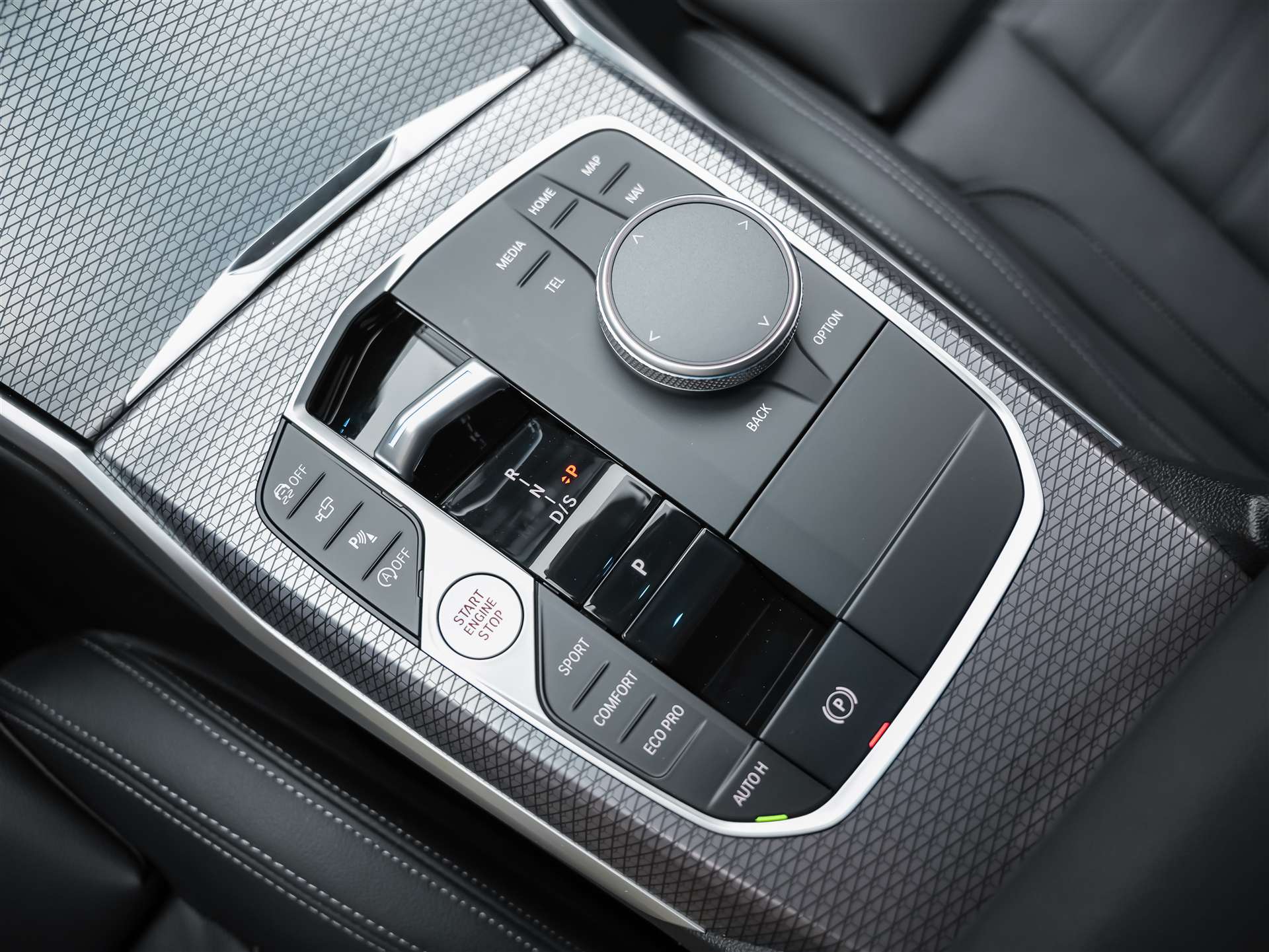 BMW 330i xDrive Steptronic M Sport *Leder*El. Sitze*Head-Up*360° Kamera*-image-21