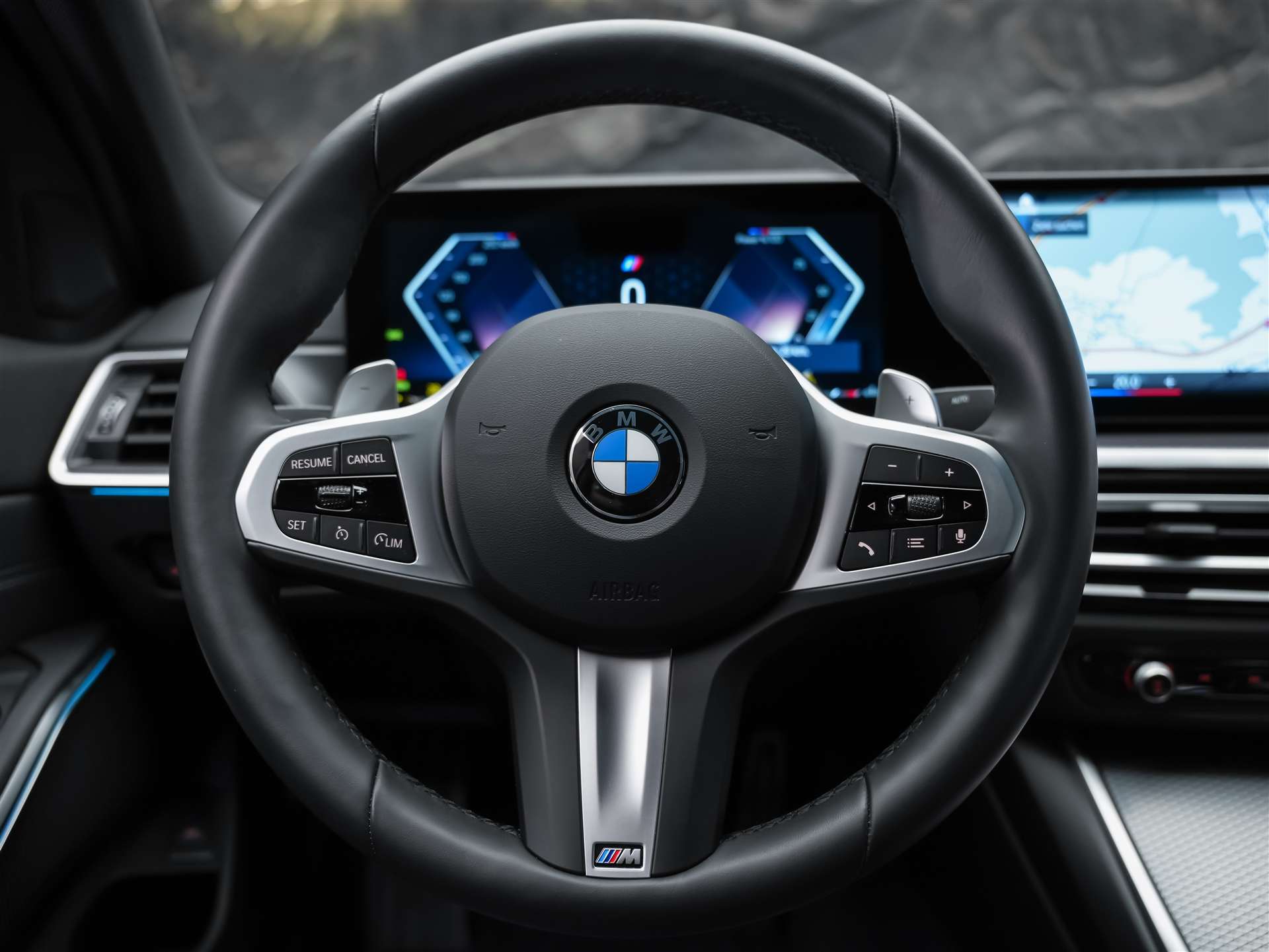 BMW 330i xDrive Steptronic M Sport *Leder*El. Sitze*Head-Up*360° Kamera*-image-26