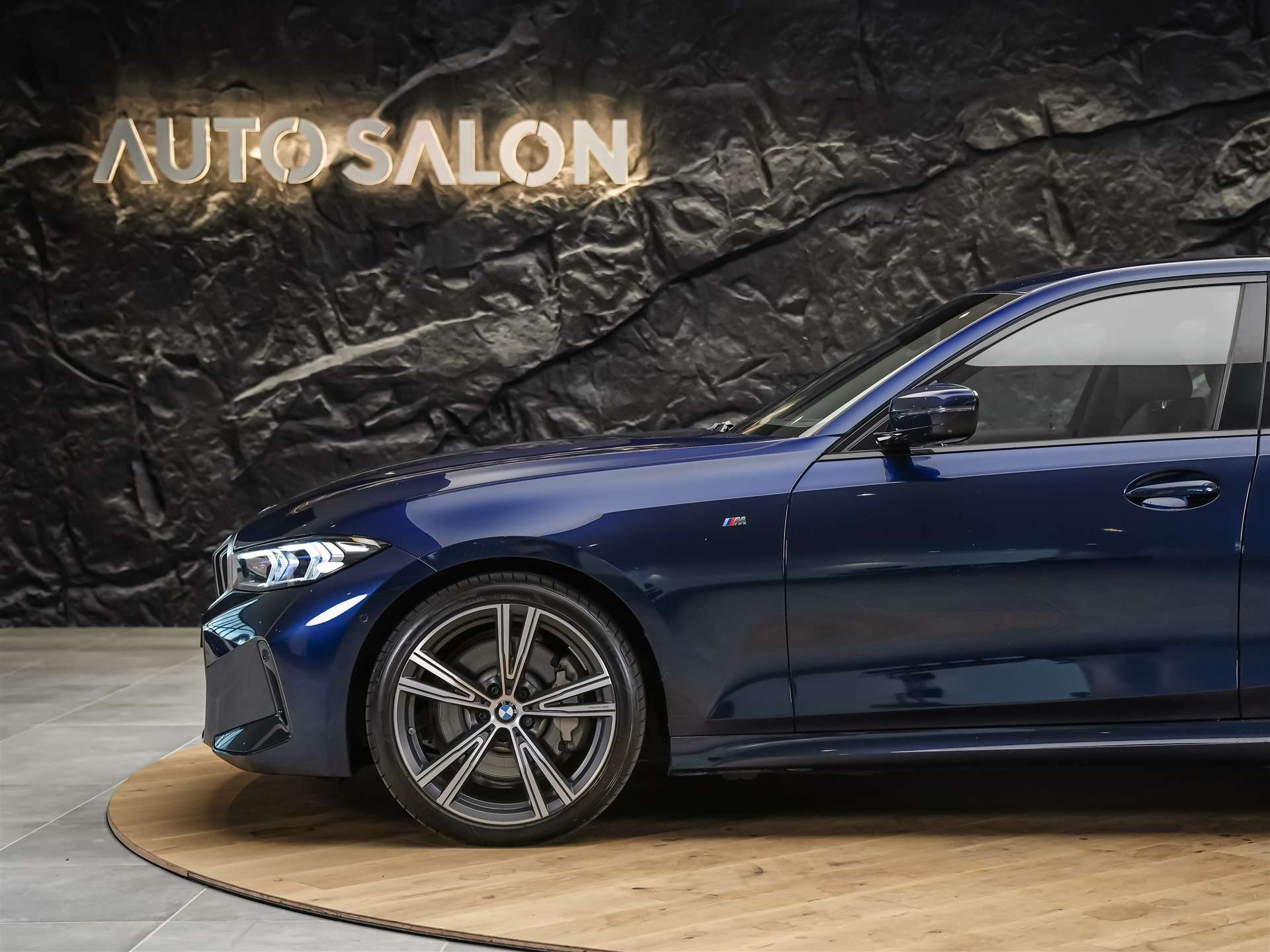 BMW 330i xDrive Steptronic M Sport *Leder*El. Sitze*Head-Up*360° Kamera*-image-15