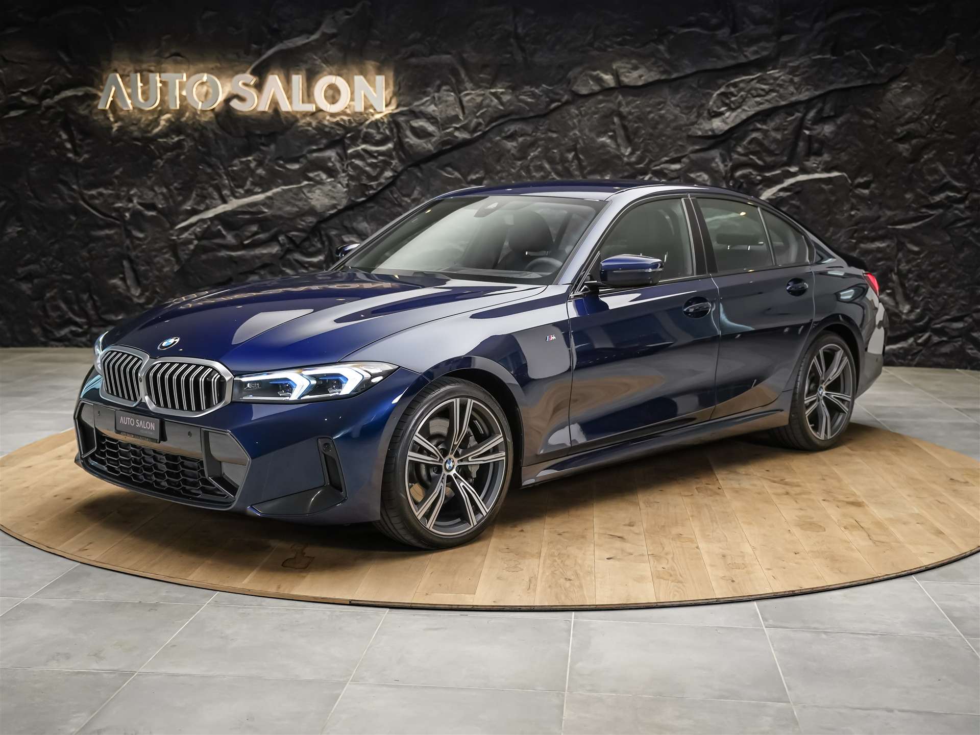 BMW 330i xDrive Steptronic M Sport *Leder*El. Sitze*Head-Up*360° Kamera*-showroom-element-1