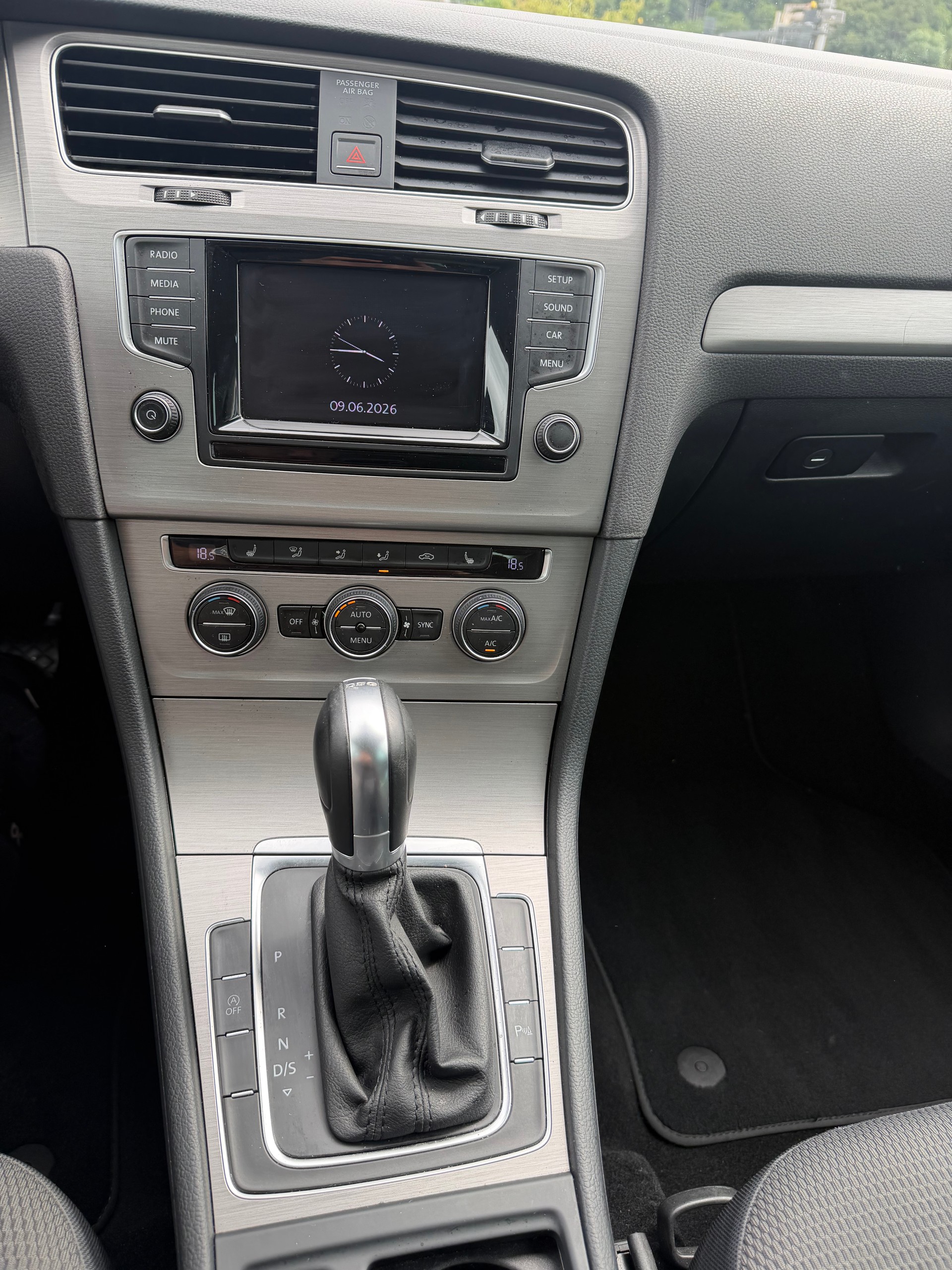 VW Golf 1.4 TSI Highline DSG-image-11