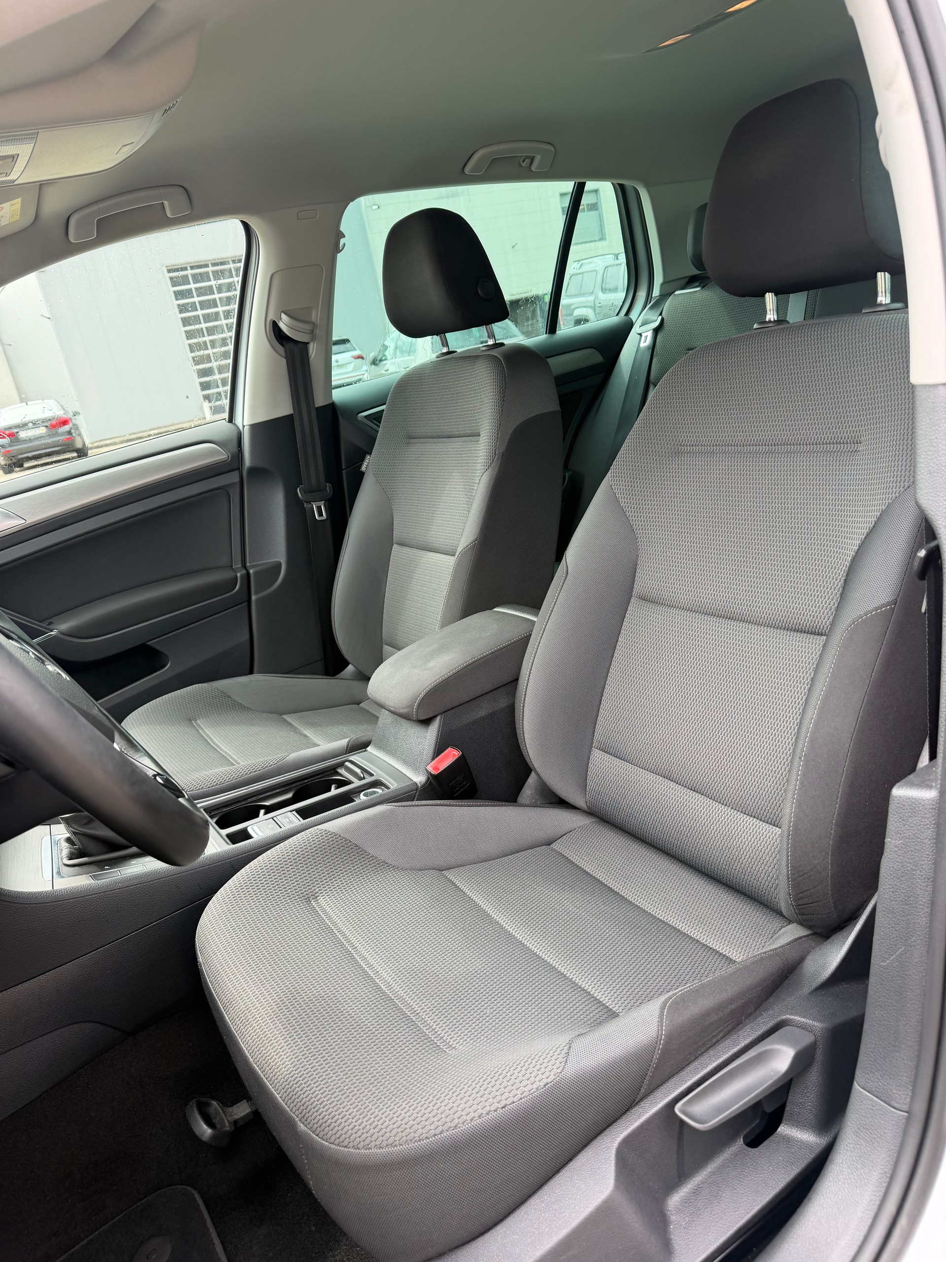 VW Golf 1.4 TSI Highline DSG-image-9