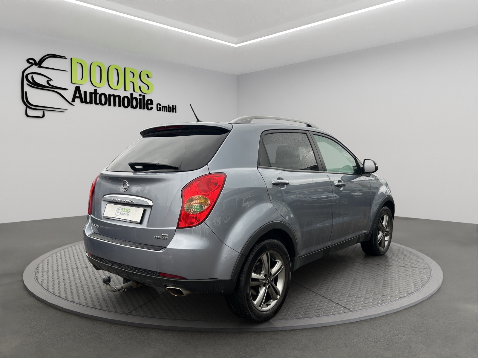 KGM-SsangYong Korando 2.0 e-XDI Quartz 4WD Automatic-showroom-element-3