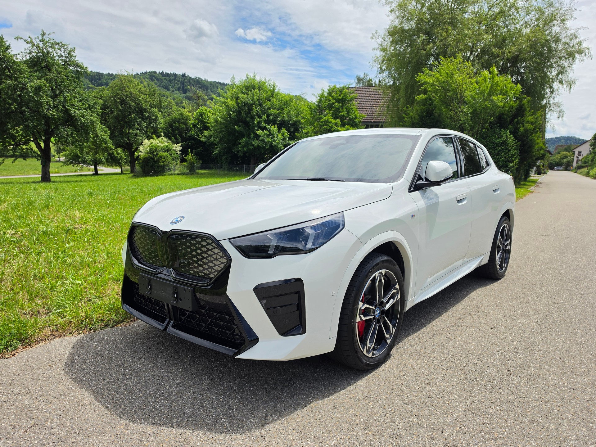 BMW iX2 30 xDrive M-Sport Pro - *535 CHF Leasingübernahme möglich*