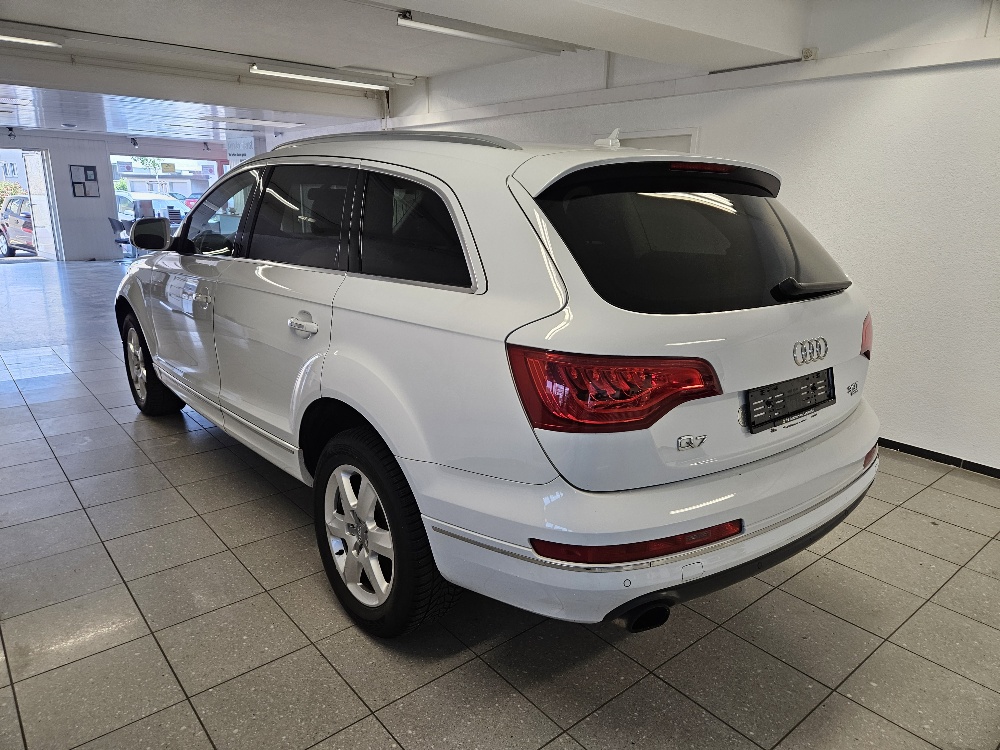 AUDI Q7-image-6
