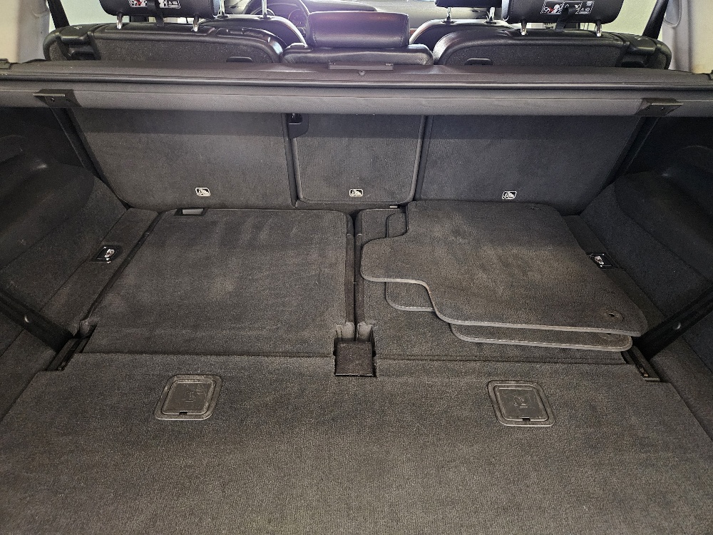 AUDI Q7-image-14