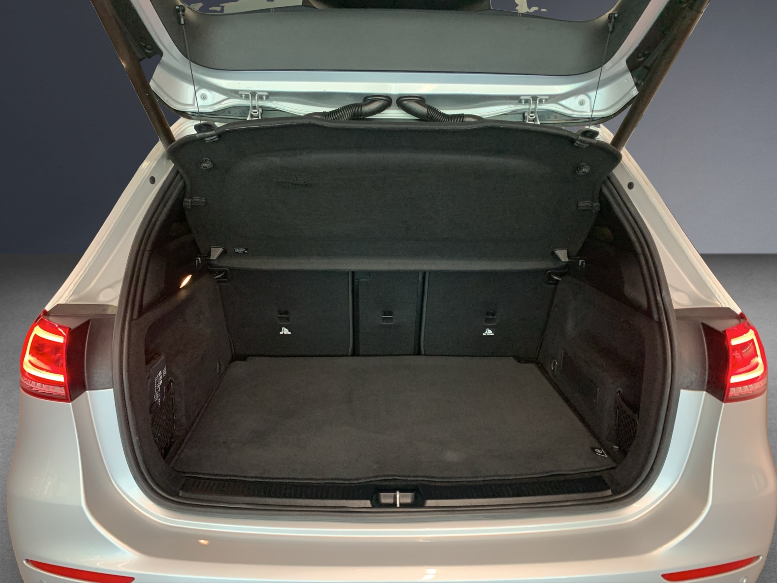 MERCEDES-BENZ B 220 4Matic Style-image-13