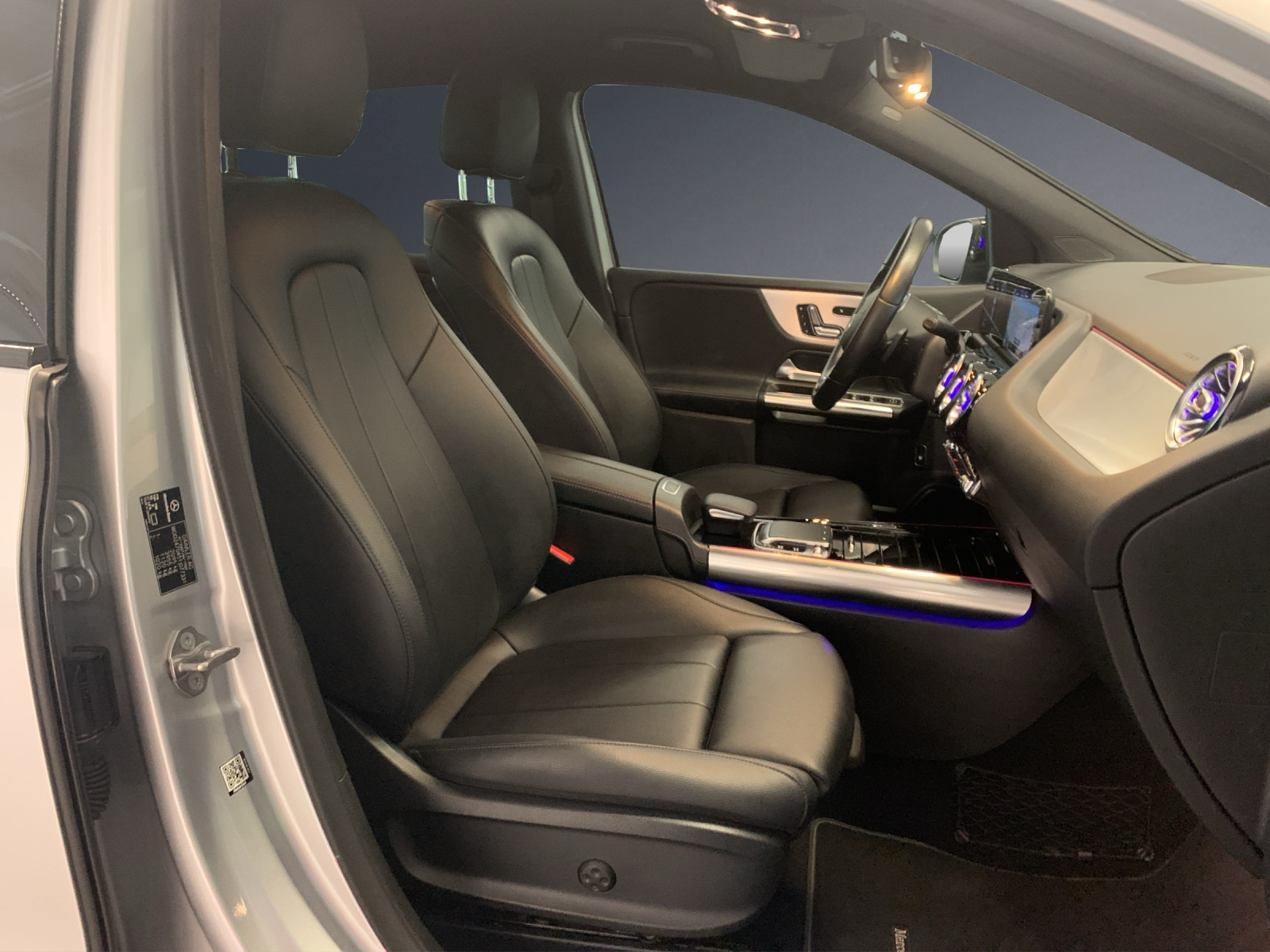 MERCEDES-BENZ B 220 4Matic Style-image-6