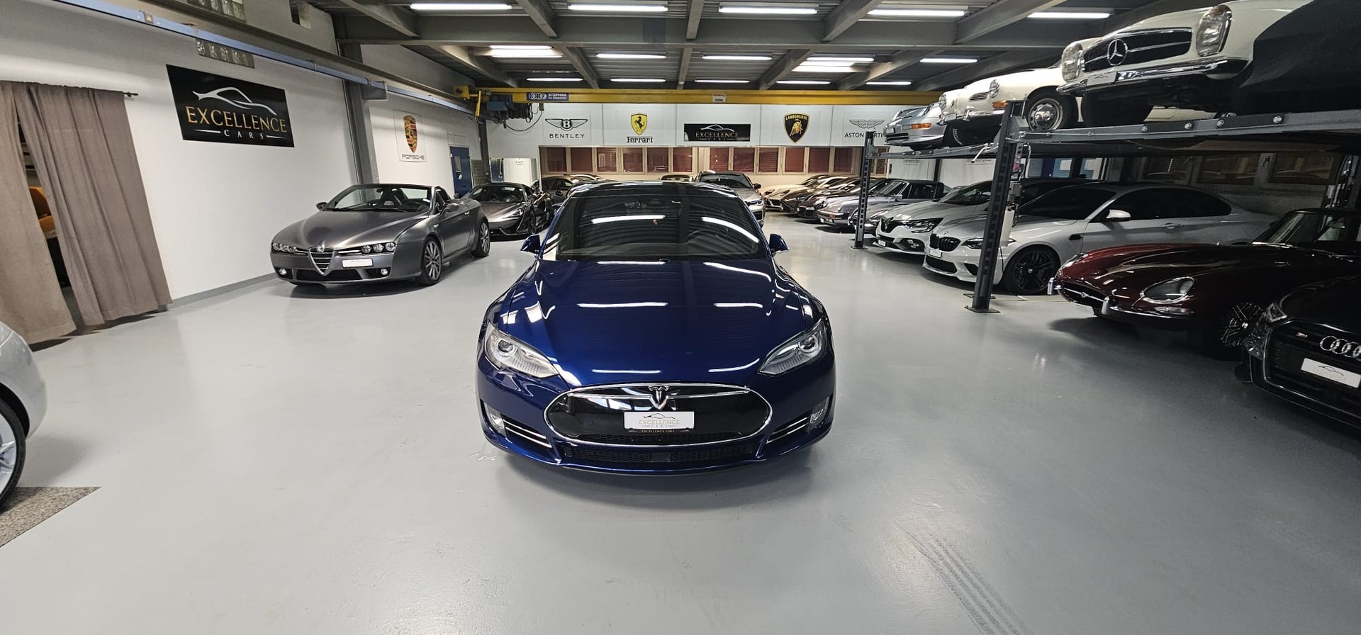 TESLA Model S 90 D FREE SUPERCHARGEUR-showroom-element-1