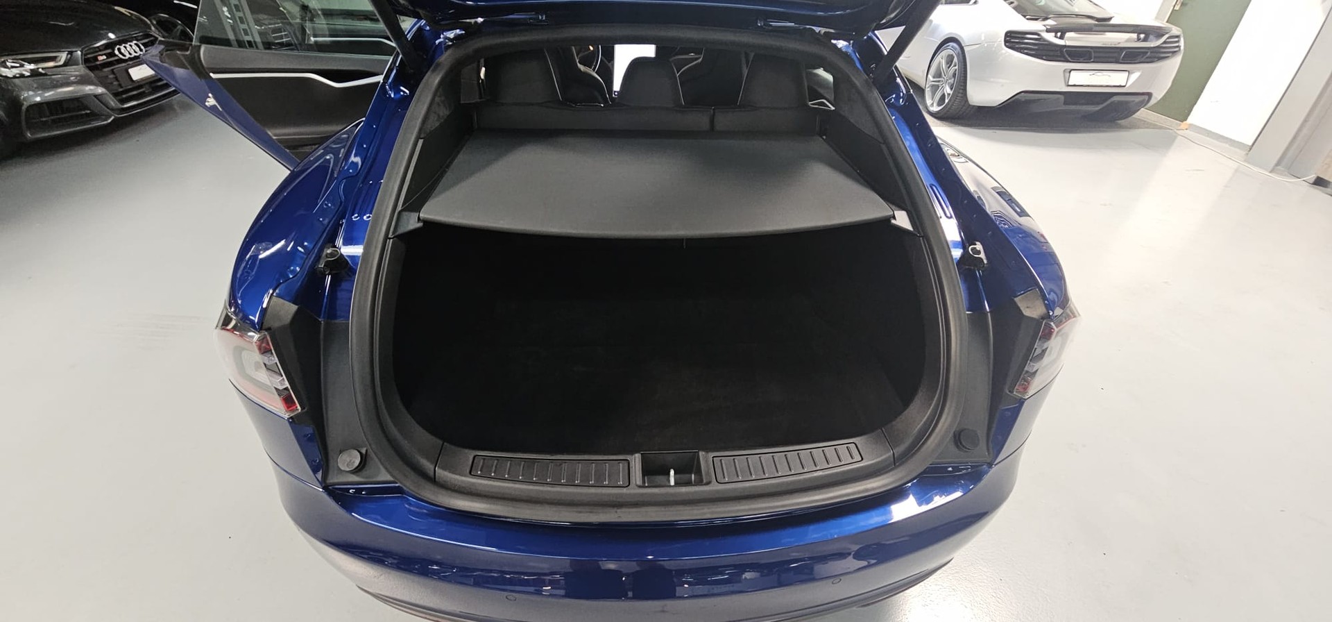 TESLA Model S 90 D FREE SUPERCHARGEUR-image-8