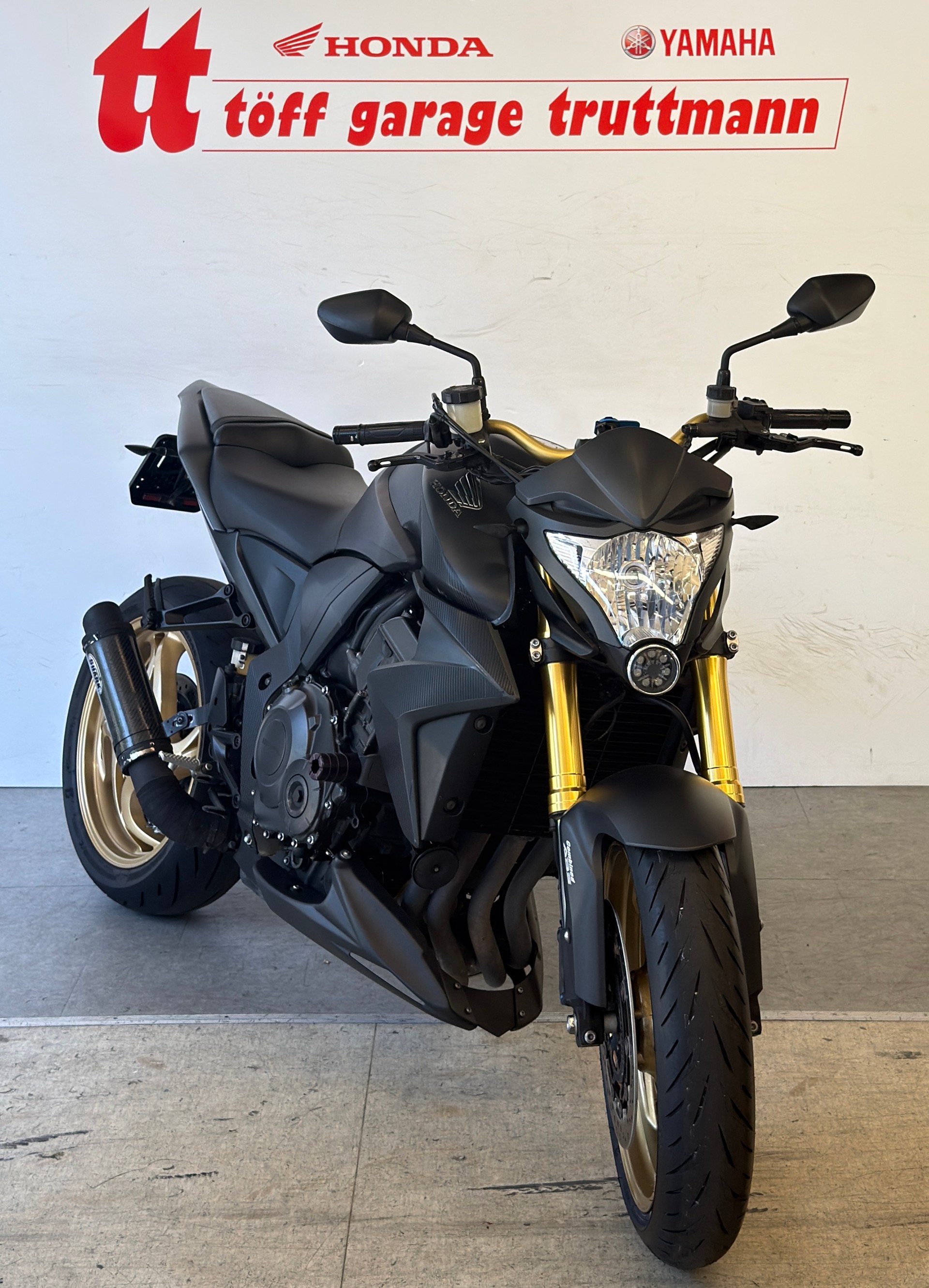 HONDA CB 1000 R ABS-showroom-element-2