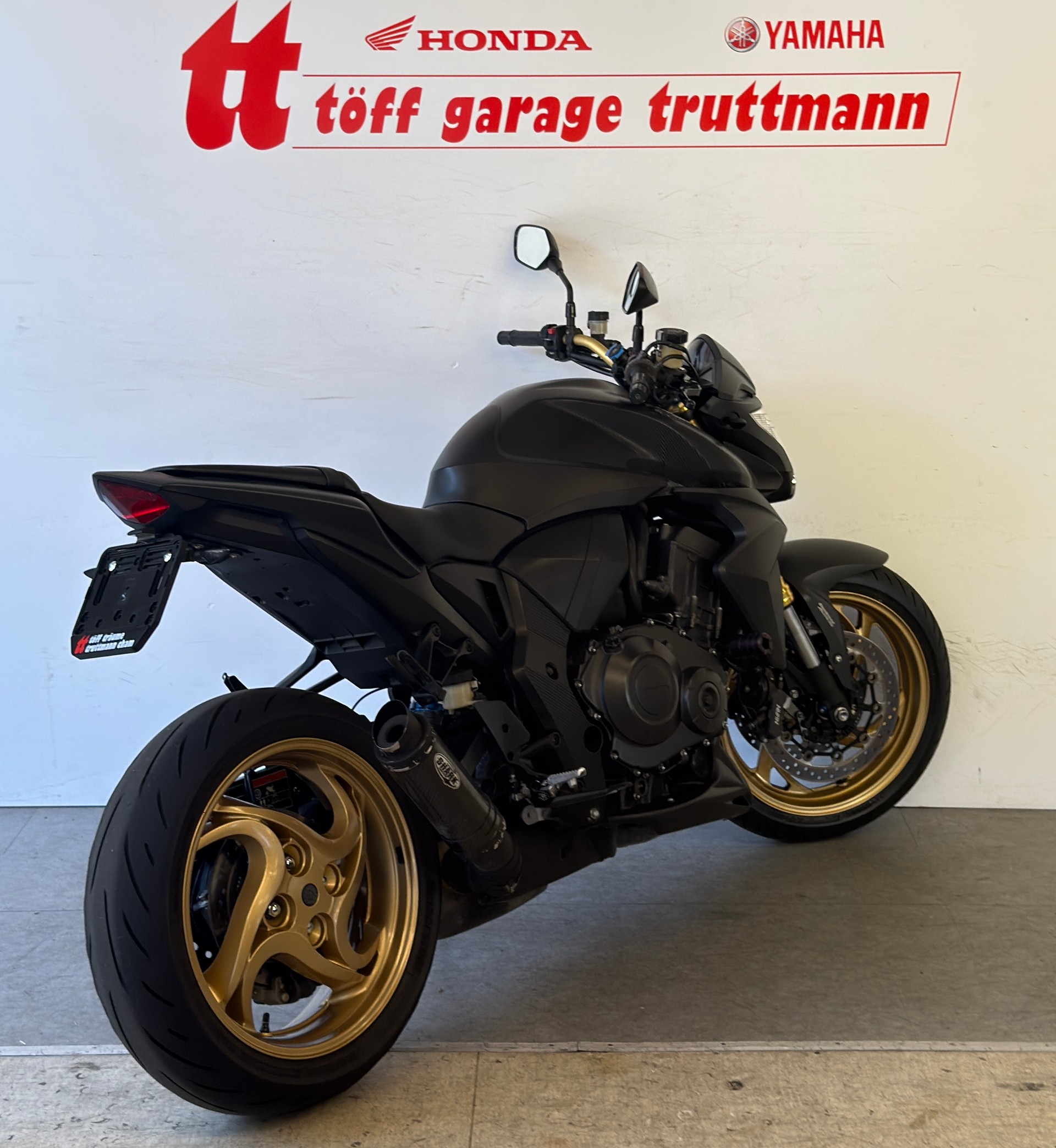 HONDA CB 1000 R ABS-showroom-element-3