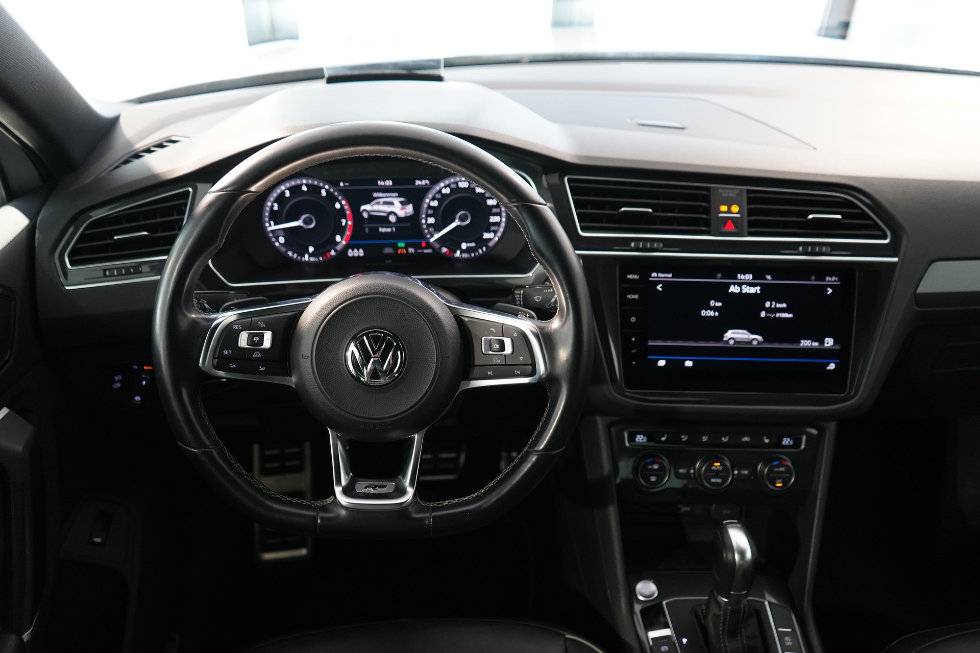 VW Tiguan 2.0 TSI Highline DSG-image-8
