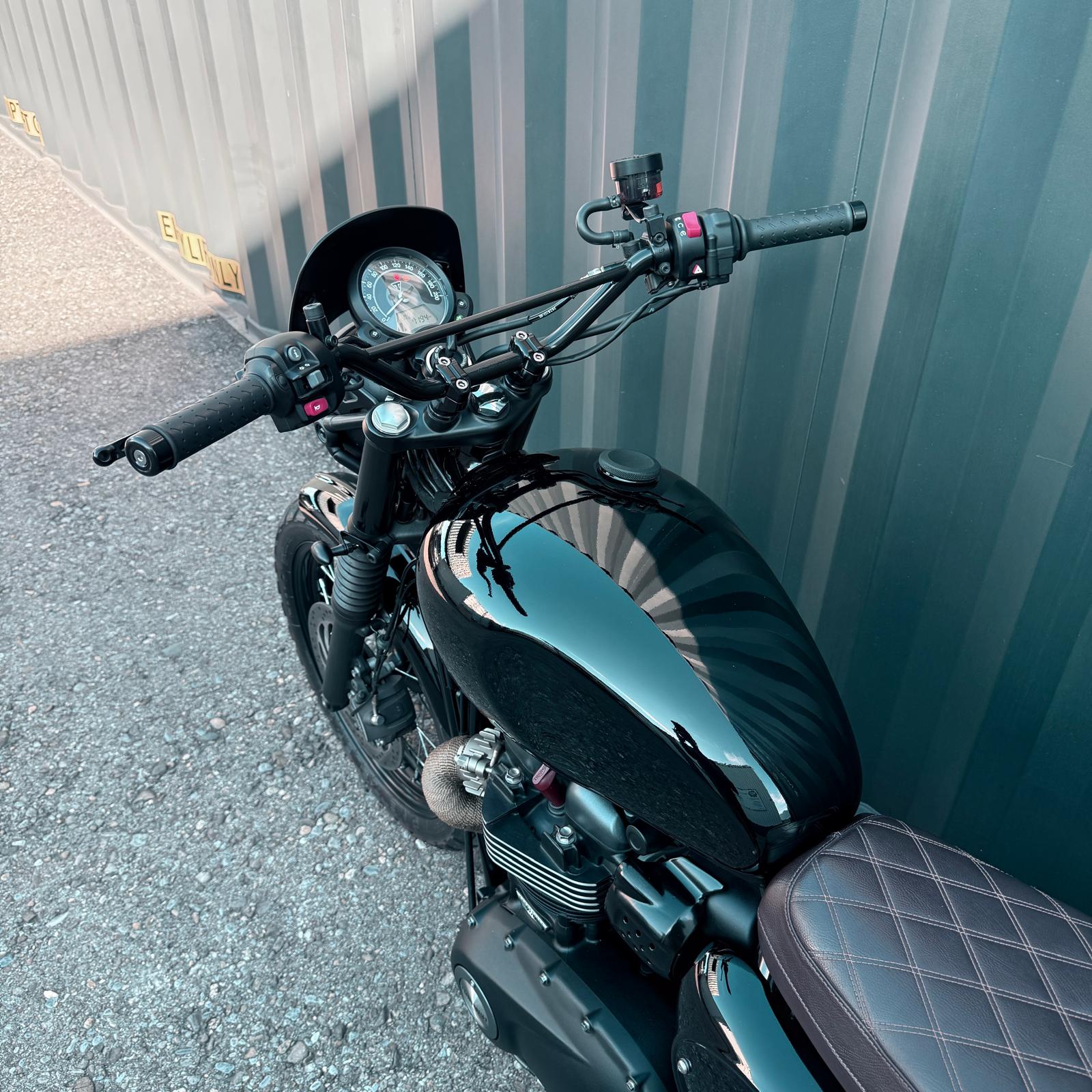 TRIUMPH Street Scrambler 900-image-2