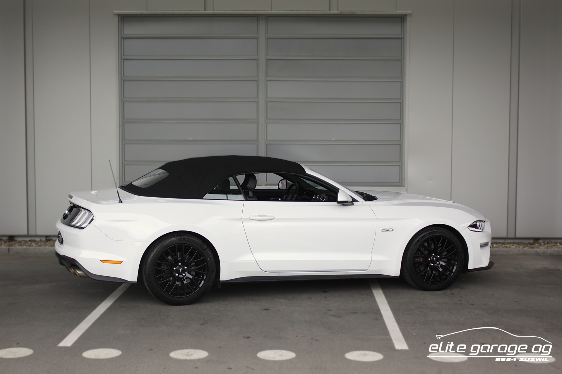 FORD Mustang Convertible 5.0 V8 GT Automat-image-4
