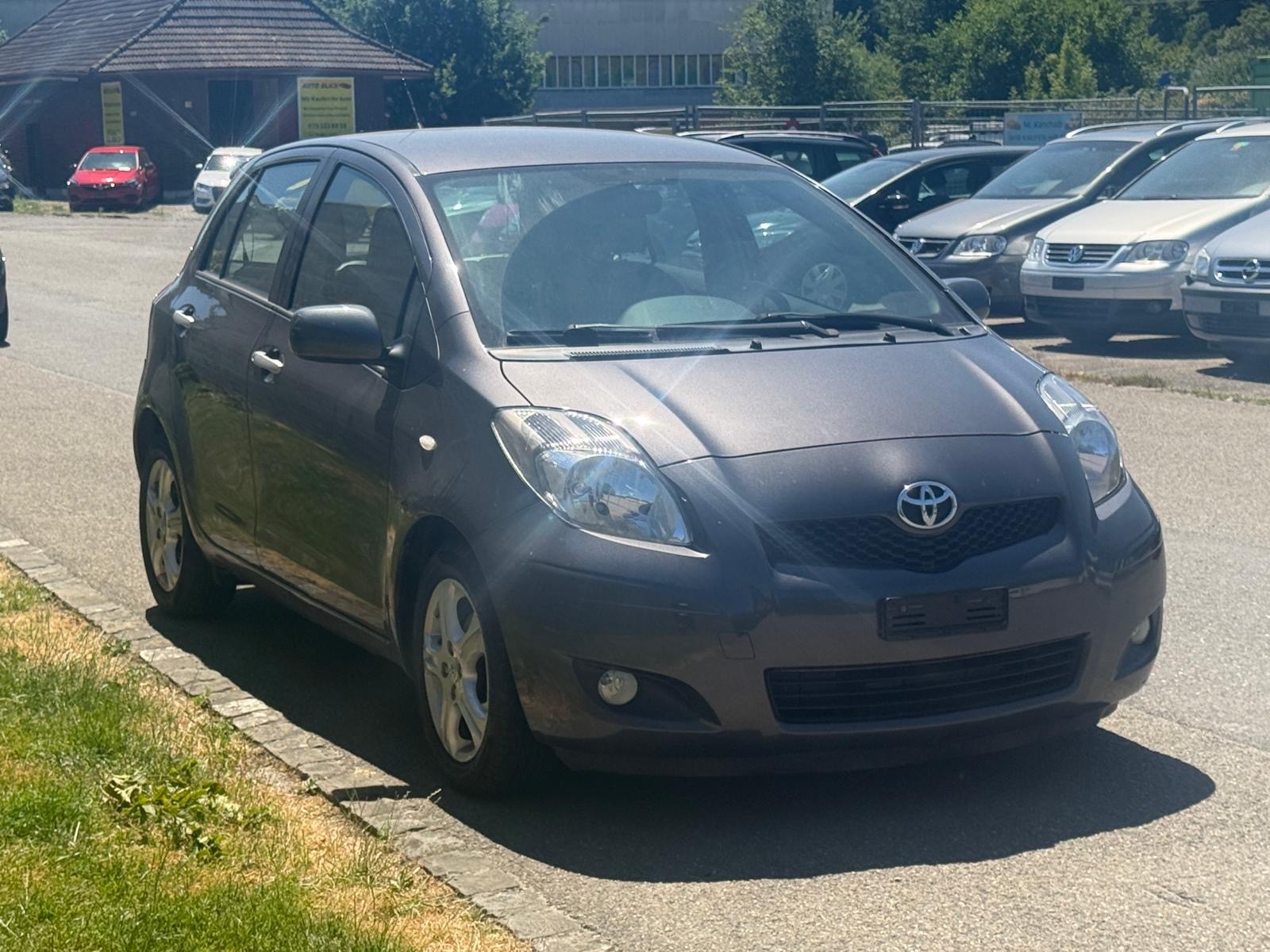 TOYOTA Yaris 1.33 S-image-5