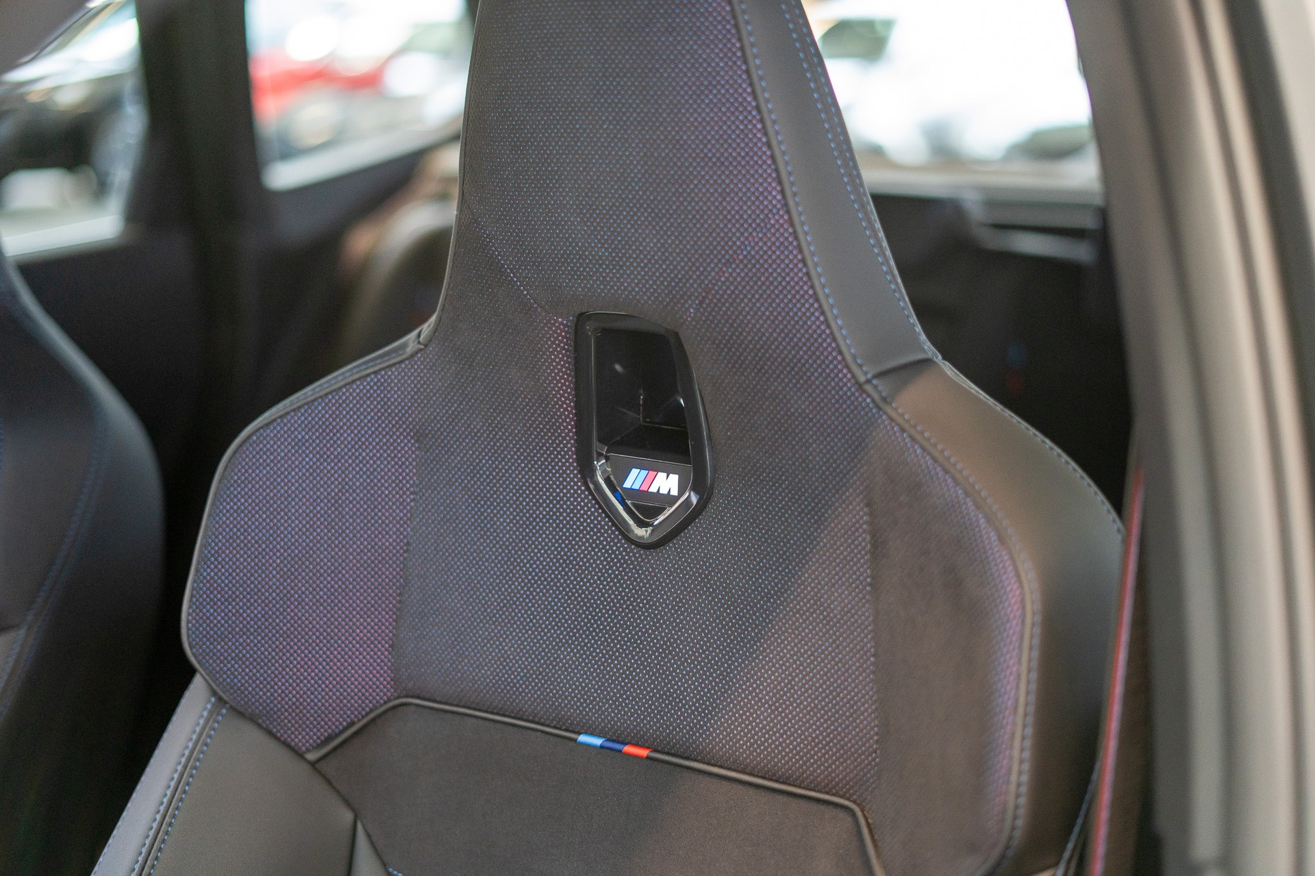 BMW X1 M35i M Sport Pro / Head-Up / Harman Kardon Sound / 360° Kamera-image-10