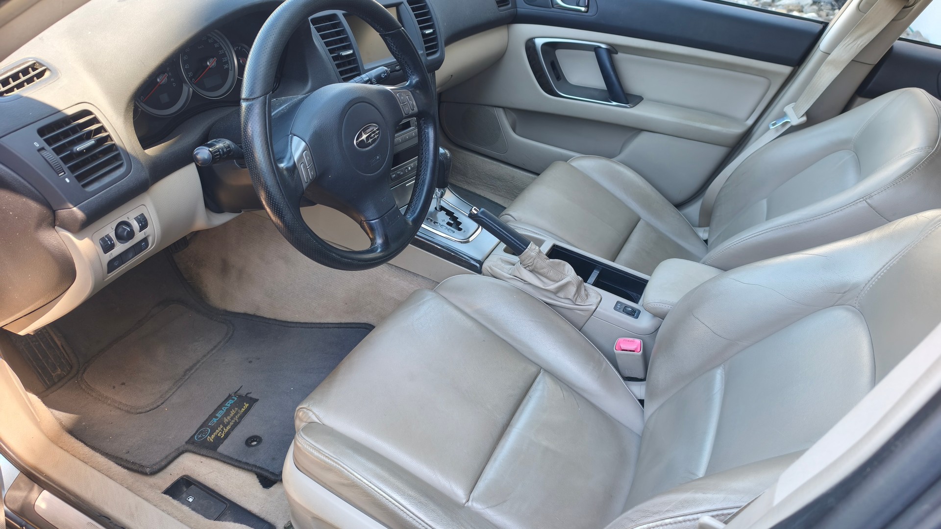 SUBARU Outback 3.0R AWD H6 Automatic-image-12