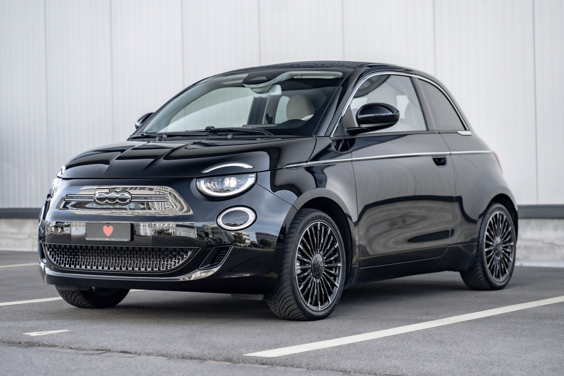 FIAT 500 C electric 87 kW La Prima * FRISCH AB MFK * TRAUMHAFTE AUSSTATTUNG *