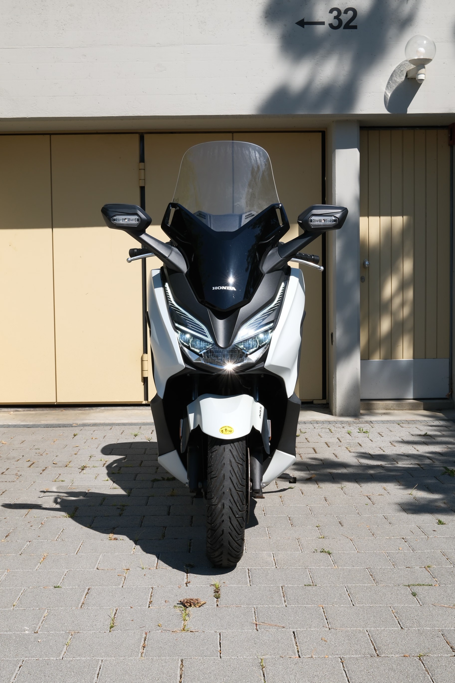 HONDA Nss 125 Forza ABS-image-1
