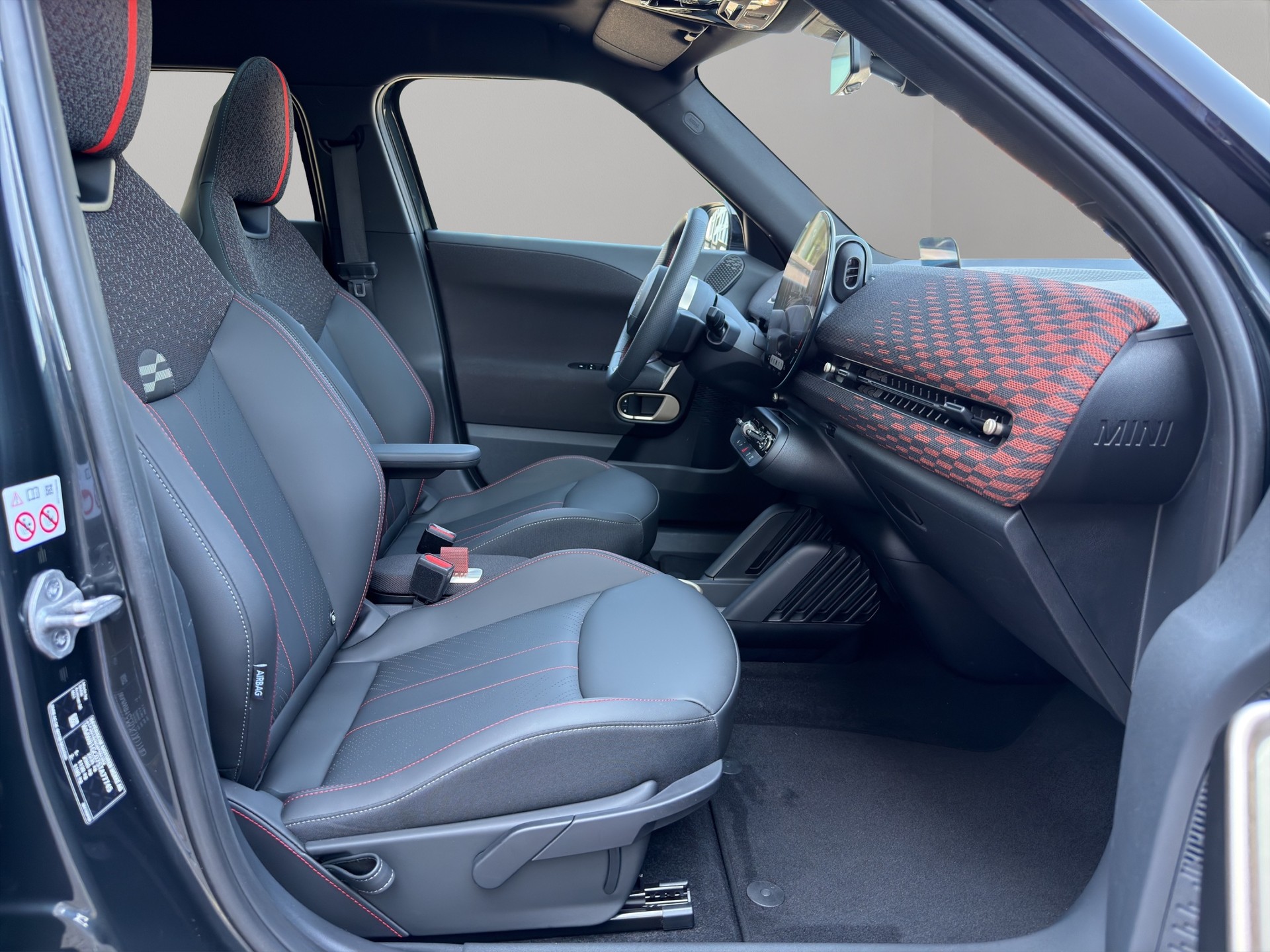 MINI Aceman SE-image-21