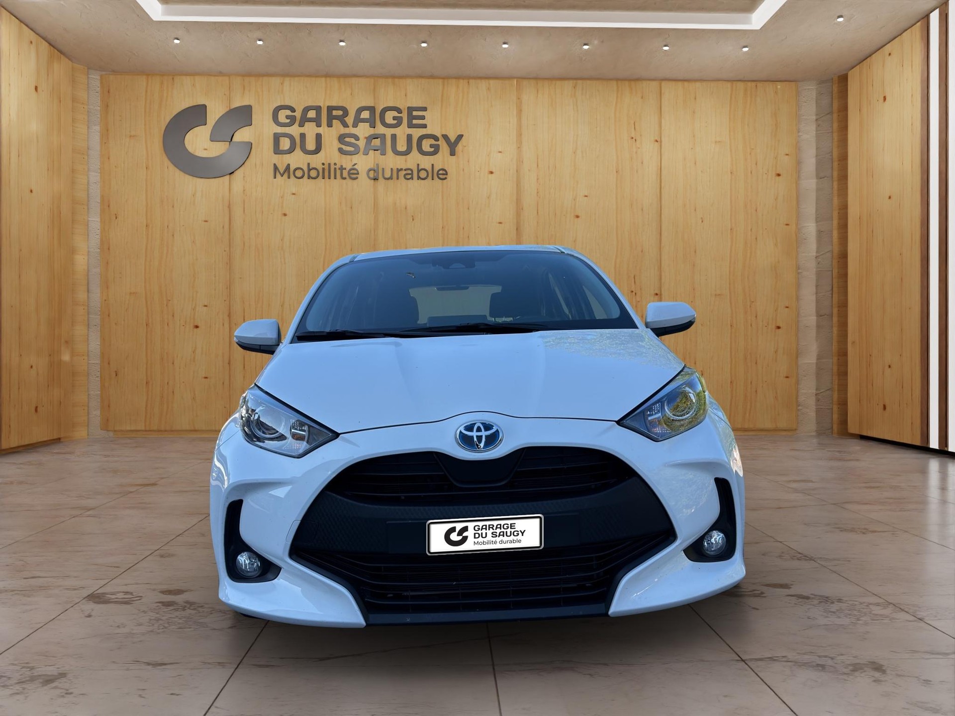 TOYOTA Yaris 1.5 VVT-i HSD Comfort-showroom-element-1