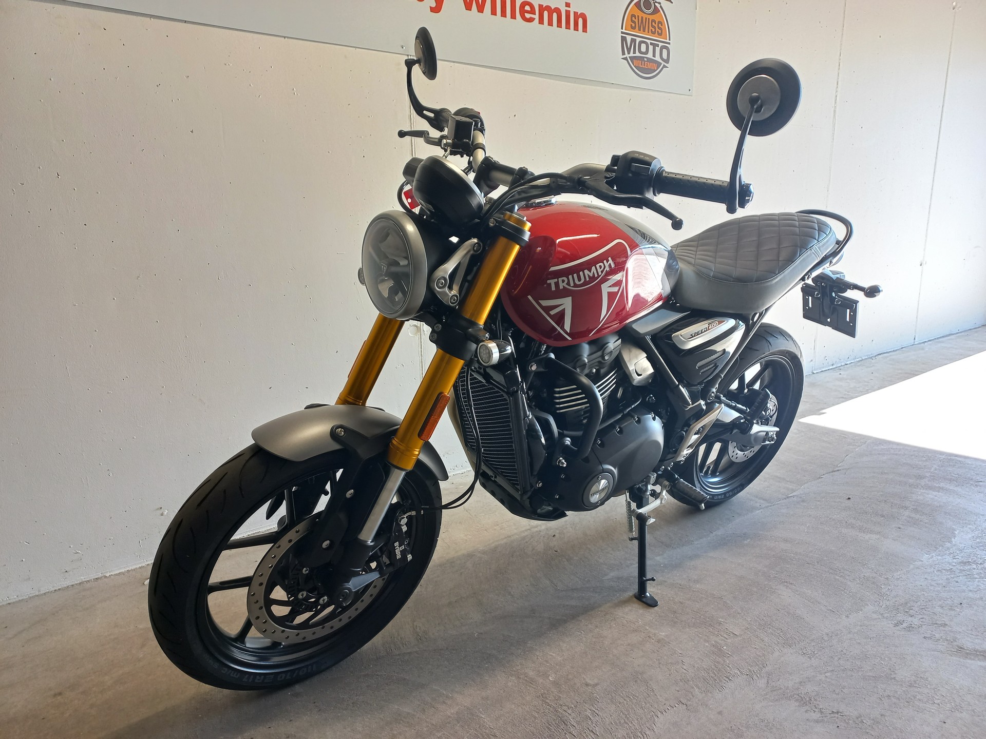 TRIUMPH Speed 400 XC-showroom-element-1