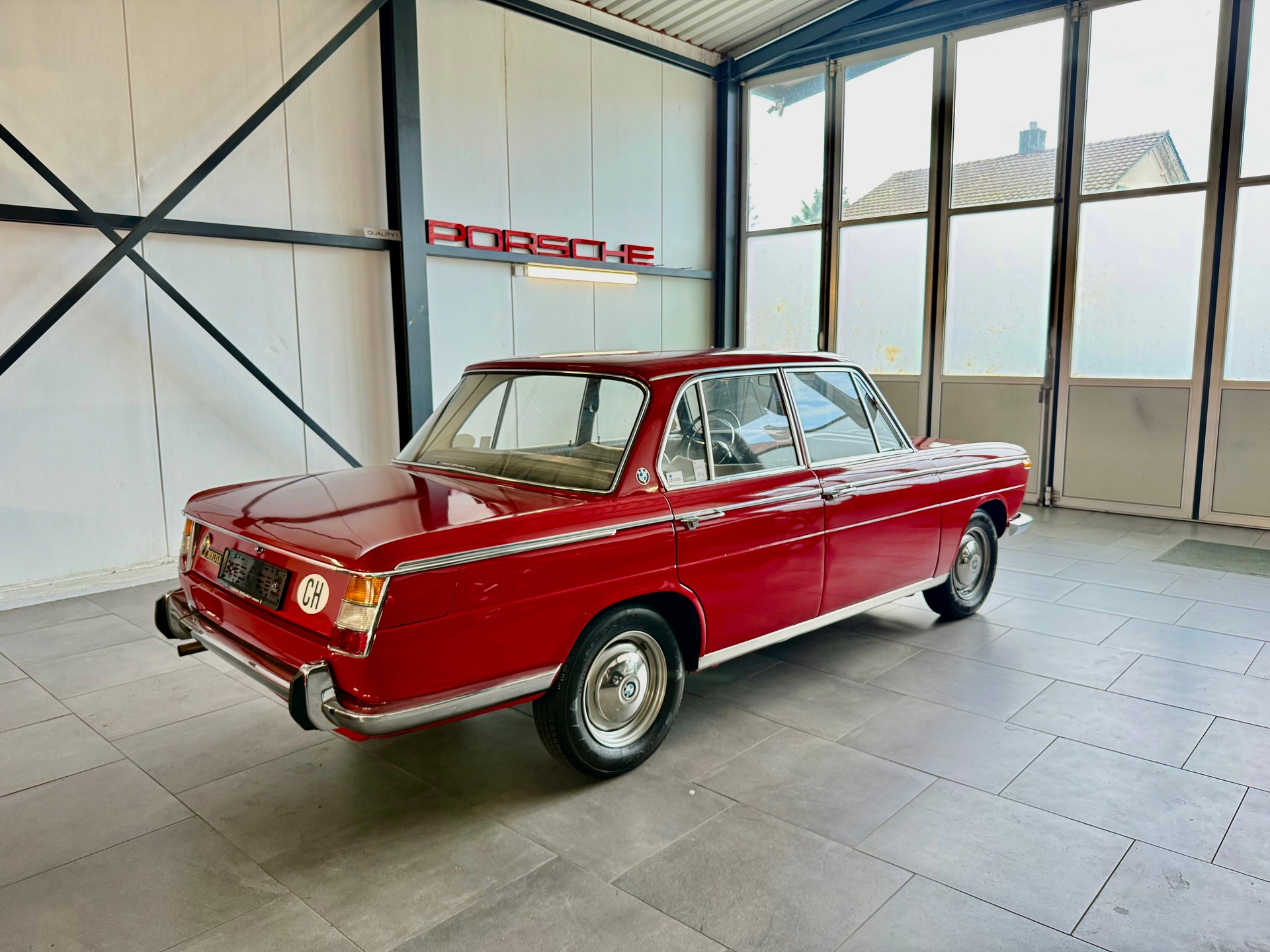BMW 1800 Veterenenfahrzeug-image-1