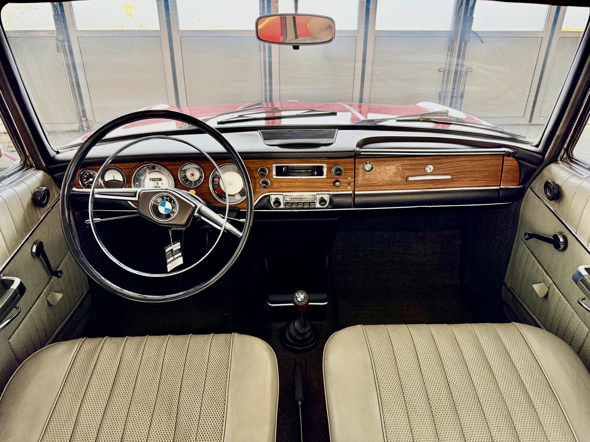 BMW 1800 Veterenenfahrzeug-image-8