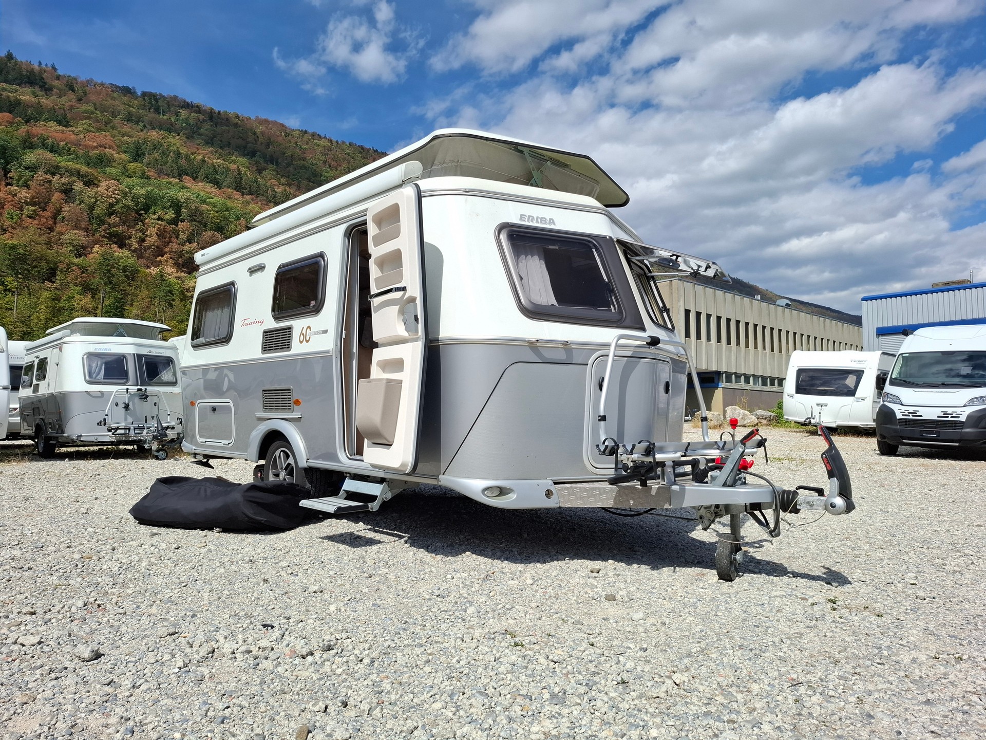 ERIBA Troll 542 GT - Kultwohnwagen mit Längsbett!