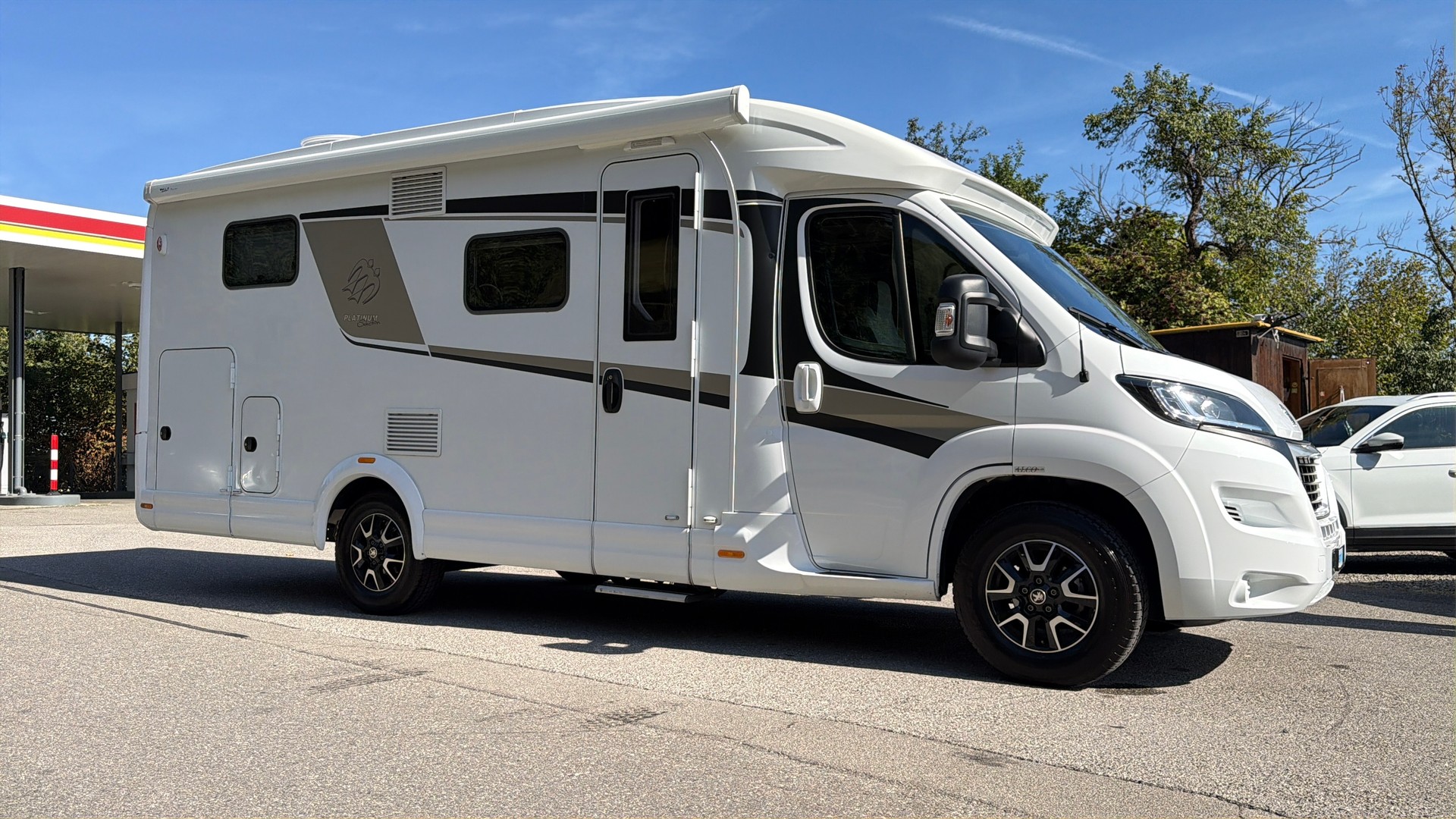 KNAUS PLATINUM Selection R11-image-3