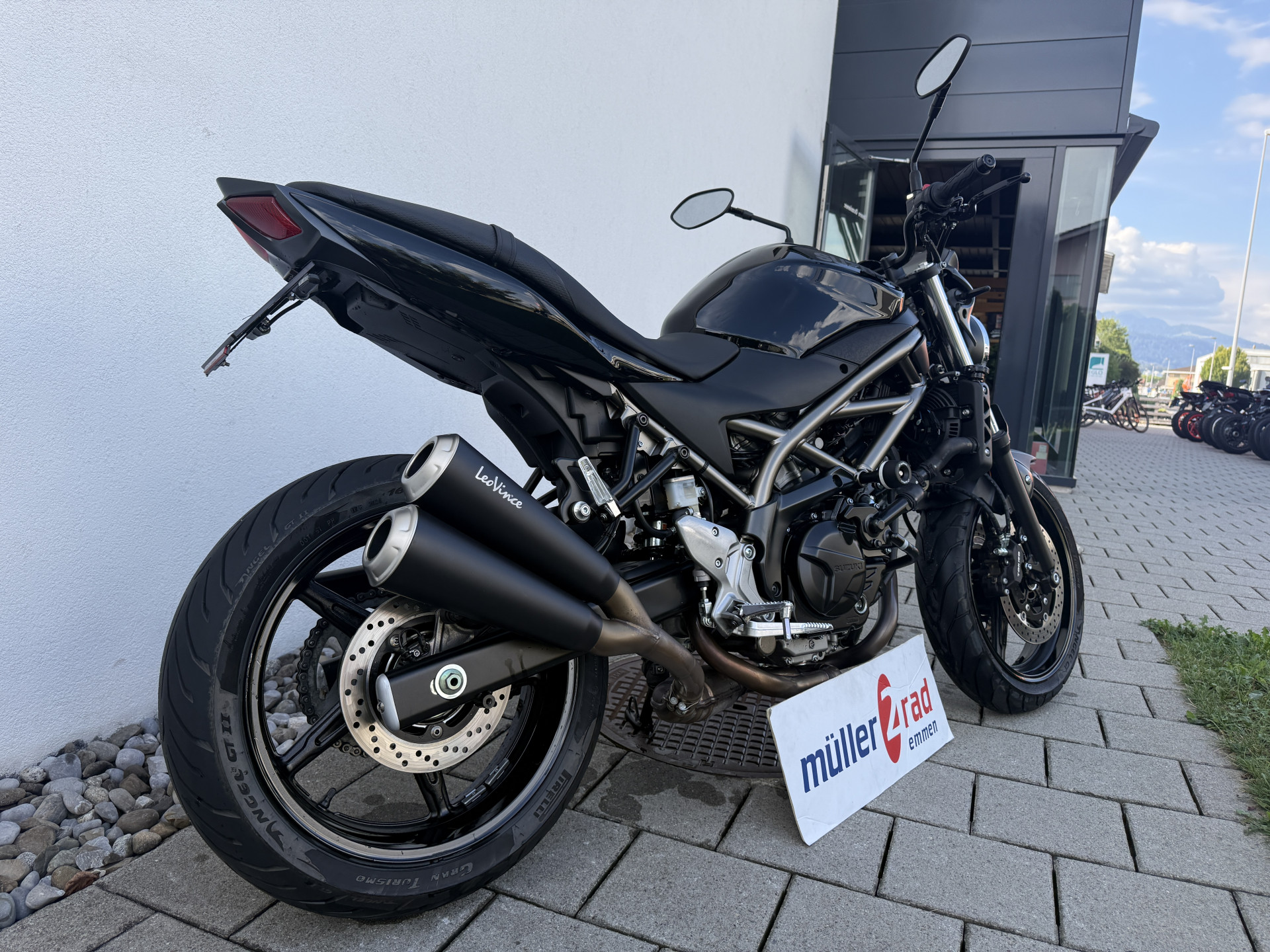SUZUKI SV 650 A-image-1