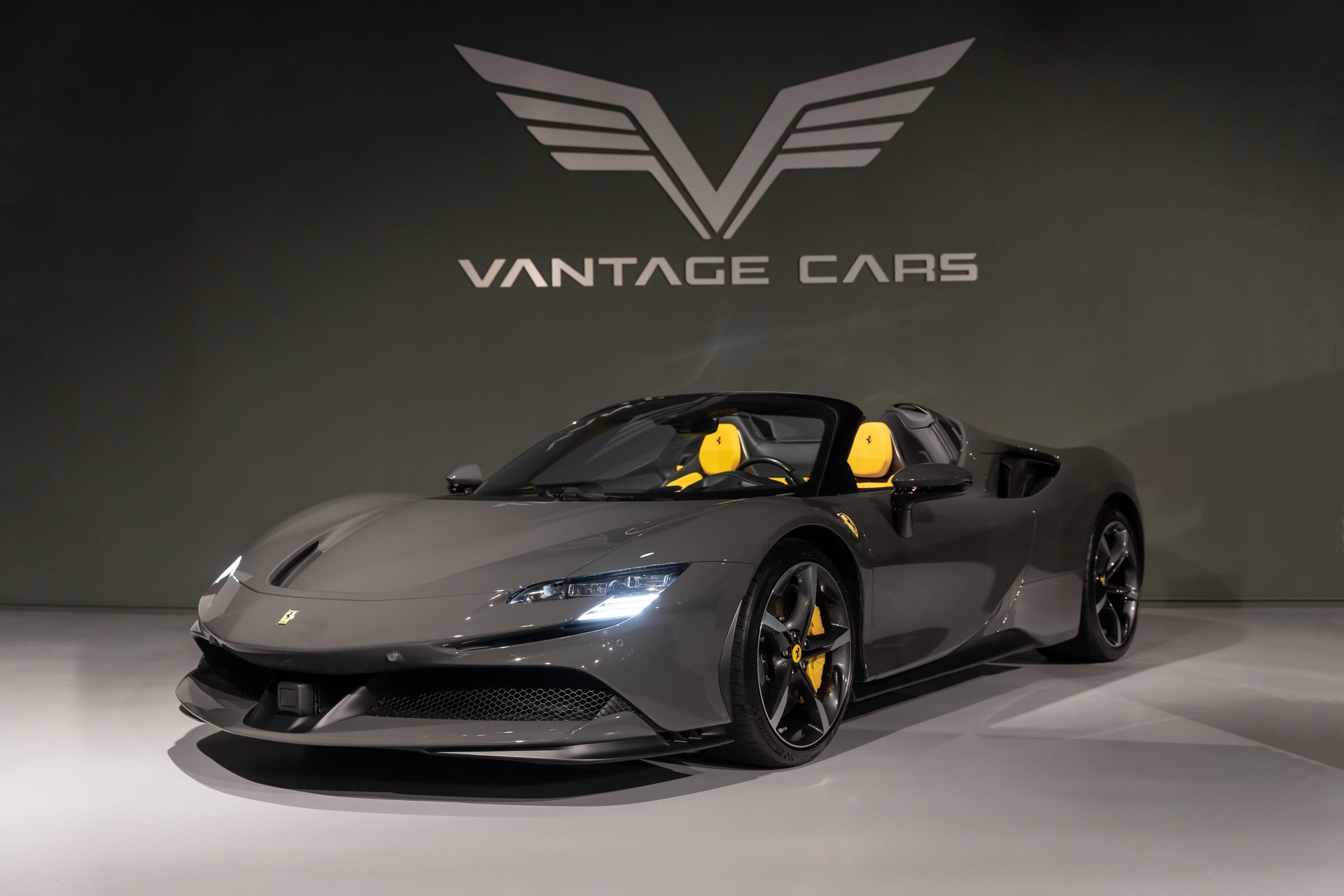 FERRARI SF90 Spider 4.0