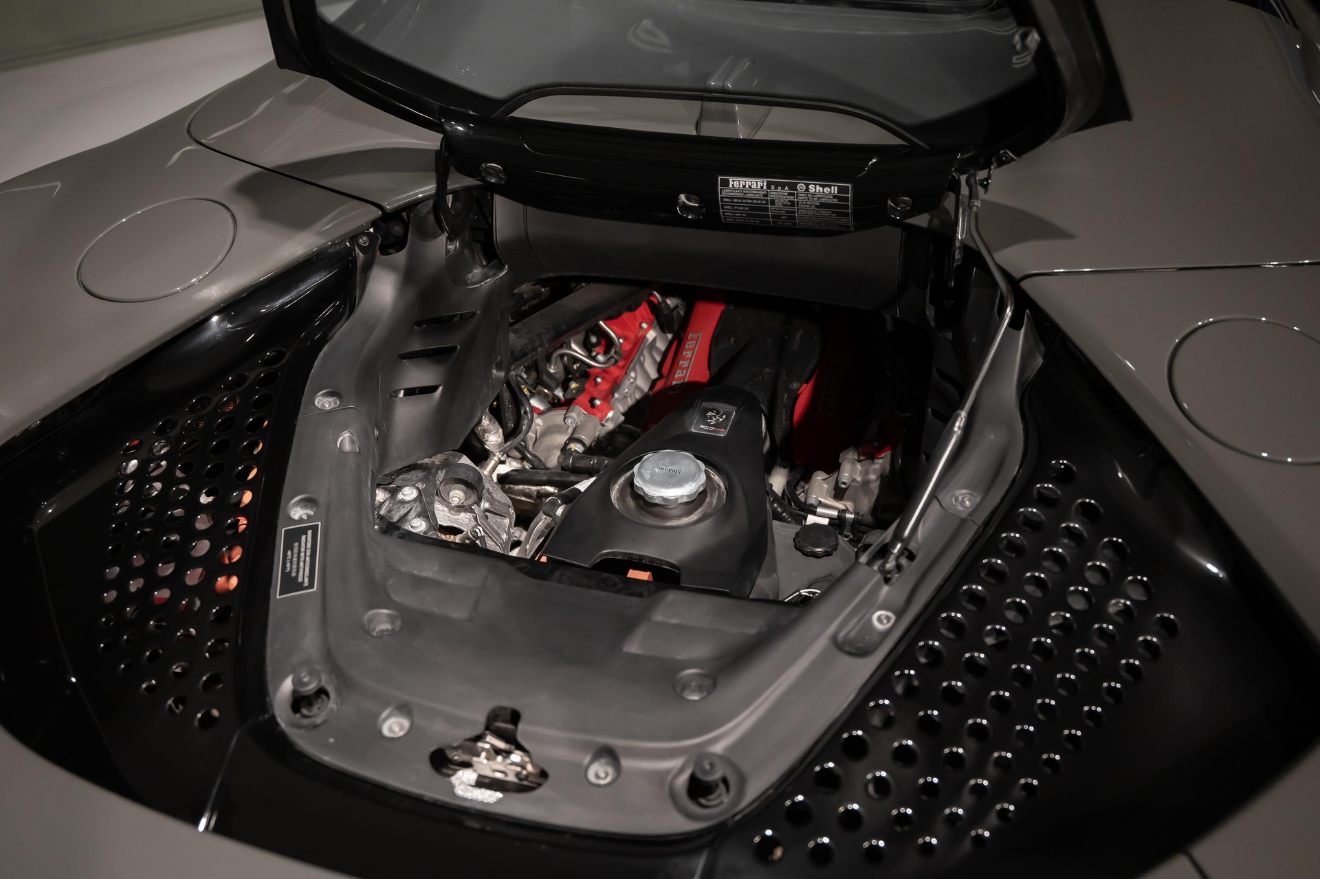 FERRARI SF90 Spider 4.0-image-13