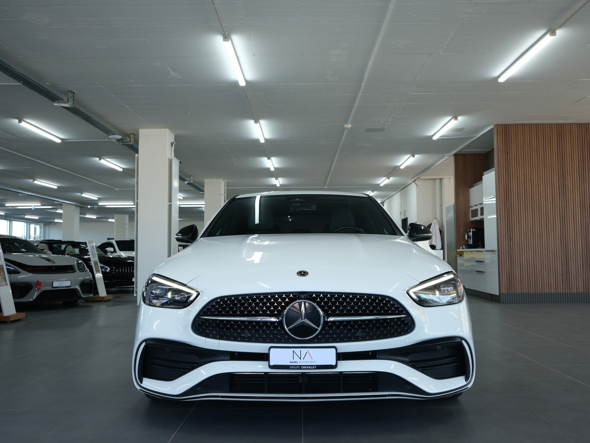 MERCEDES-BENZ C 200 4Matic AMG Line *360 Kamera* *Driving Assistent* *AMG Line*-image-13