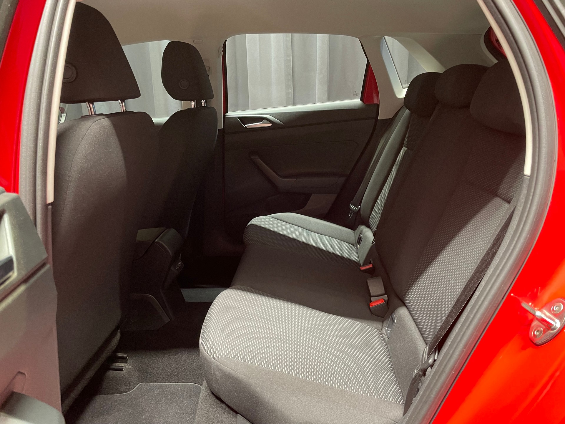 VW Polo 1.0 BMT Trendline (33)-image-7