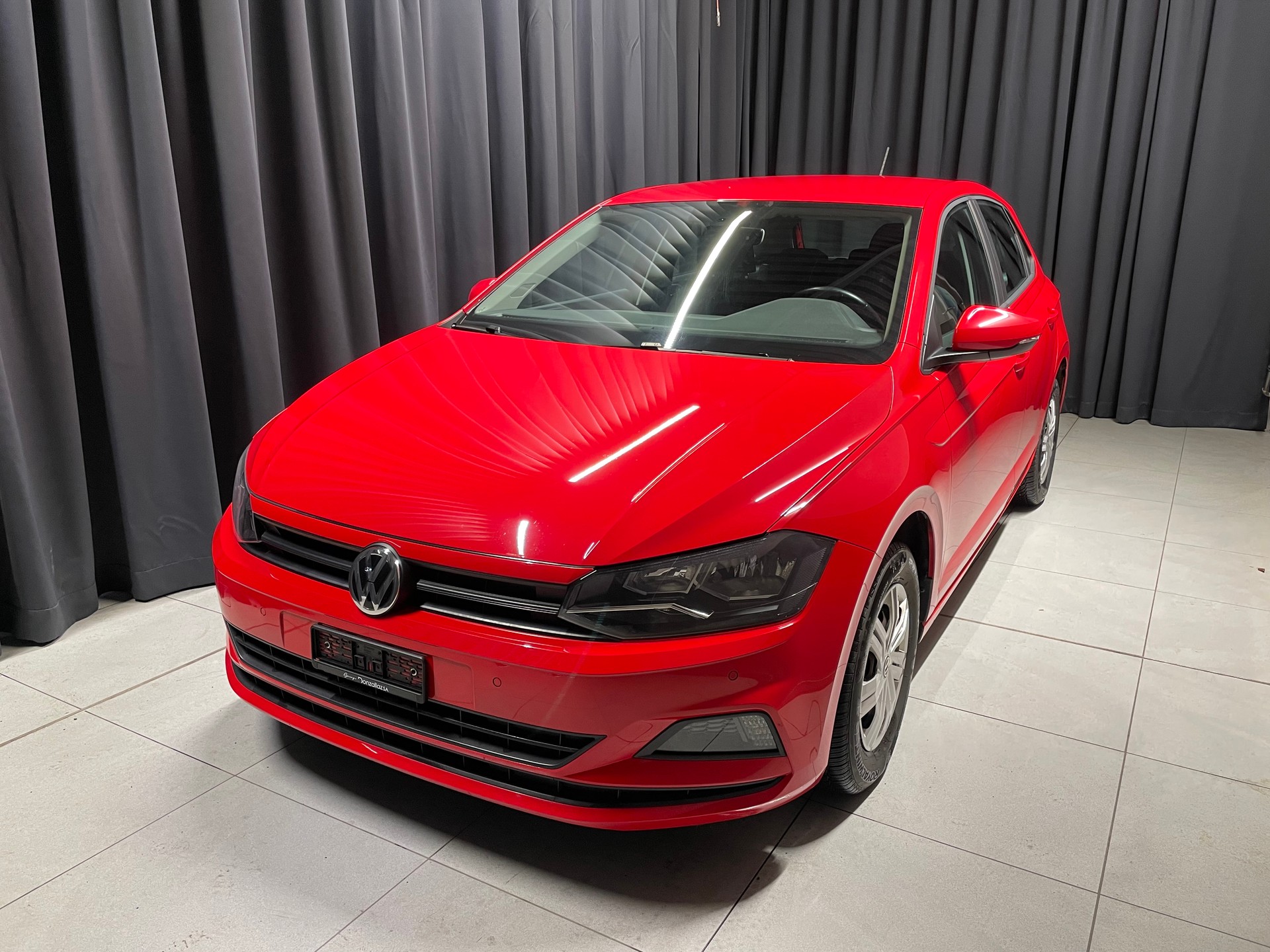 VW Polo 1.0 BMT Trendline (33)-showroom-element-2