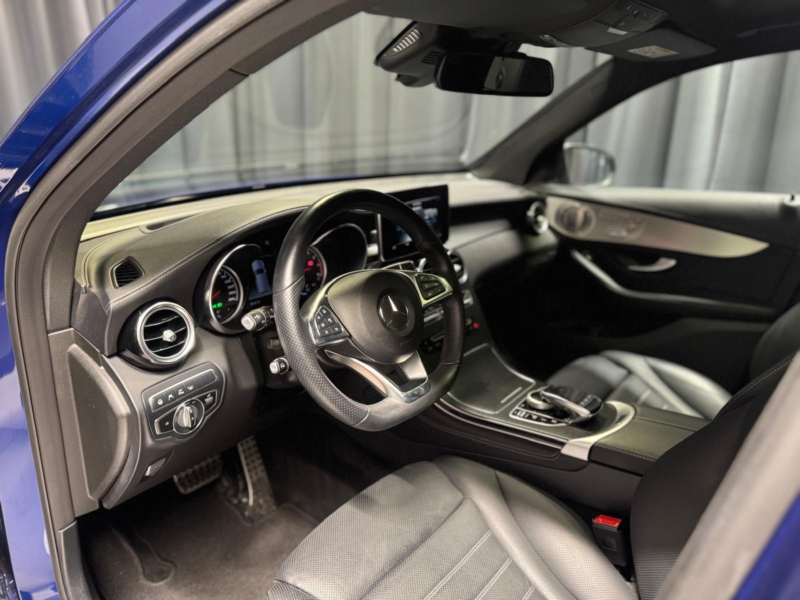 MERCEDES-BENZ GLC 43 AMG 4Matic 9G-Tronic-image-8