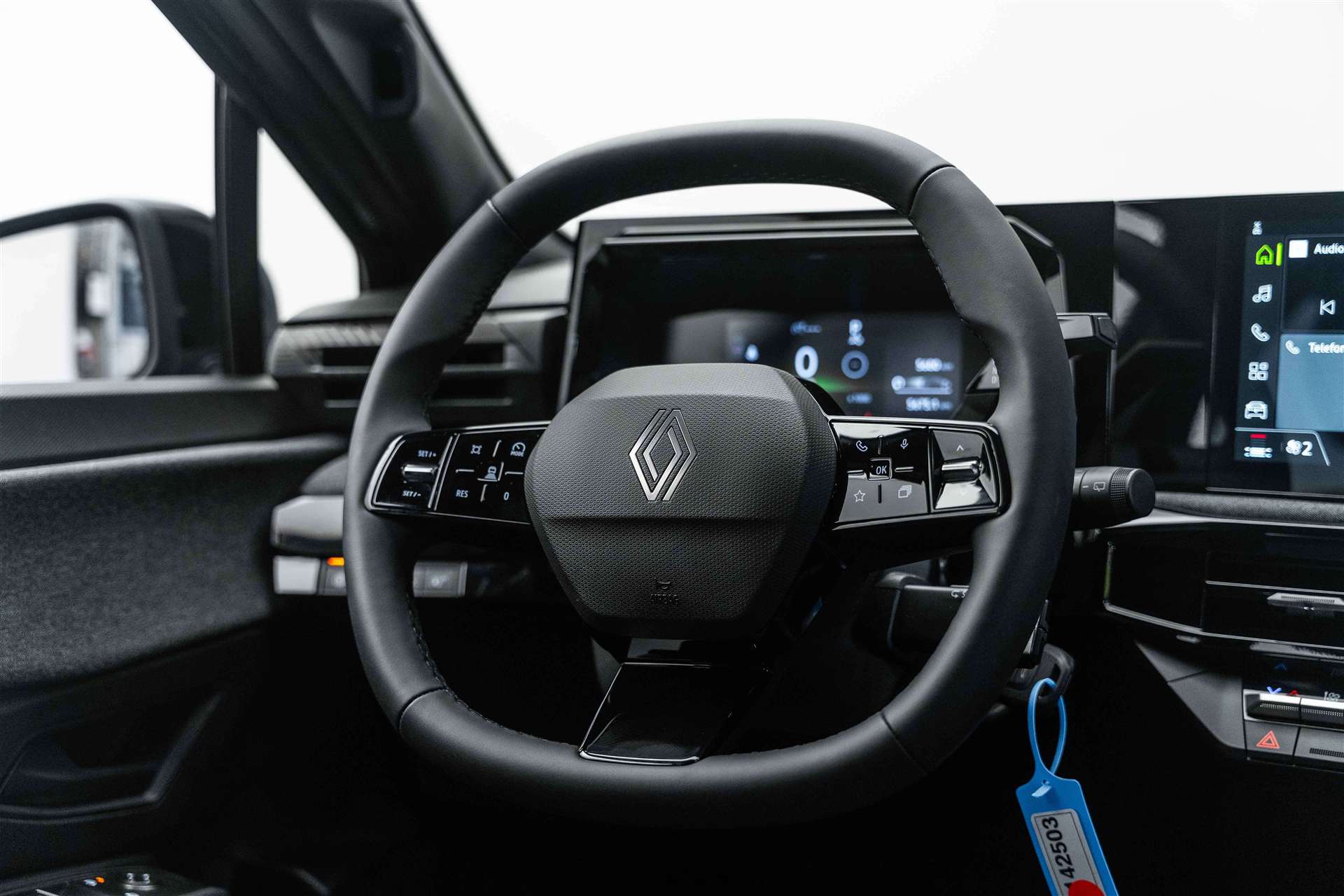 RENAULT Clio 1.2 TCe Evolution NEUES MODELL EDC-Automat-image-9