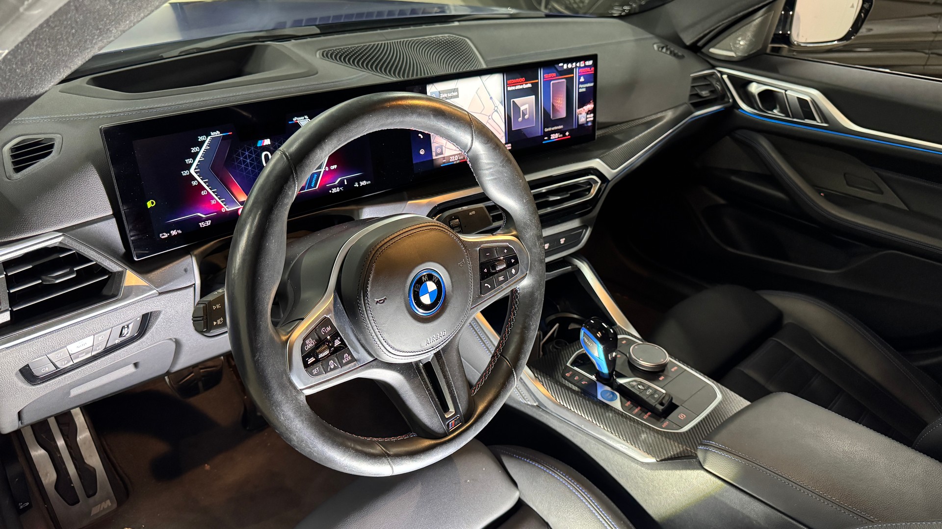 BMW i4 M50 Allrad M-Sport 544PS / CH-Fahrzeug-image-11
