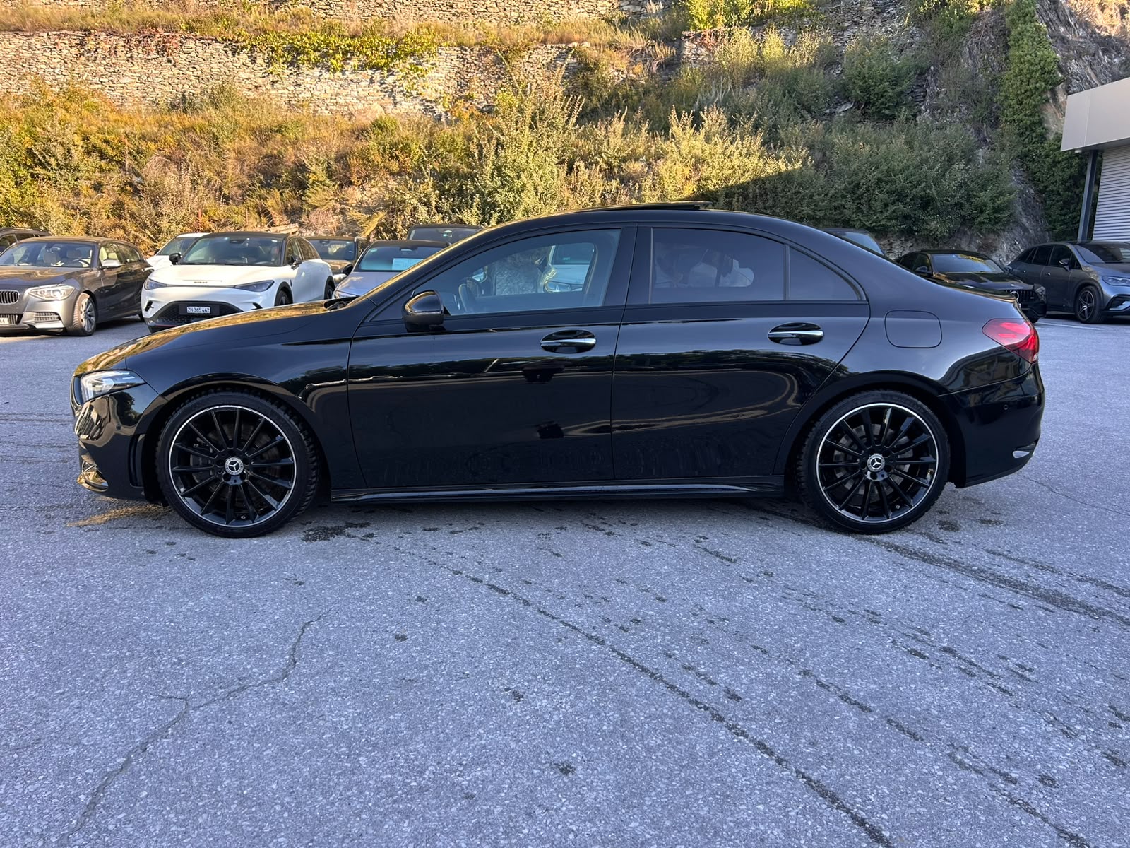 MERCEDES-BENZ A 250 AMG Line 4Matic-showroom-element-1