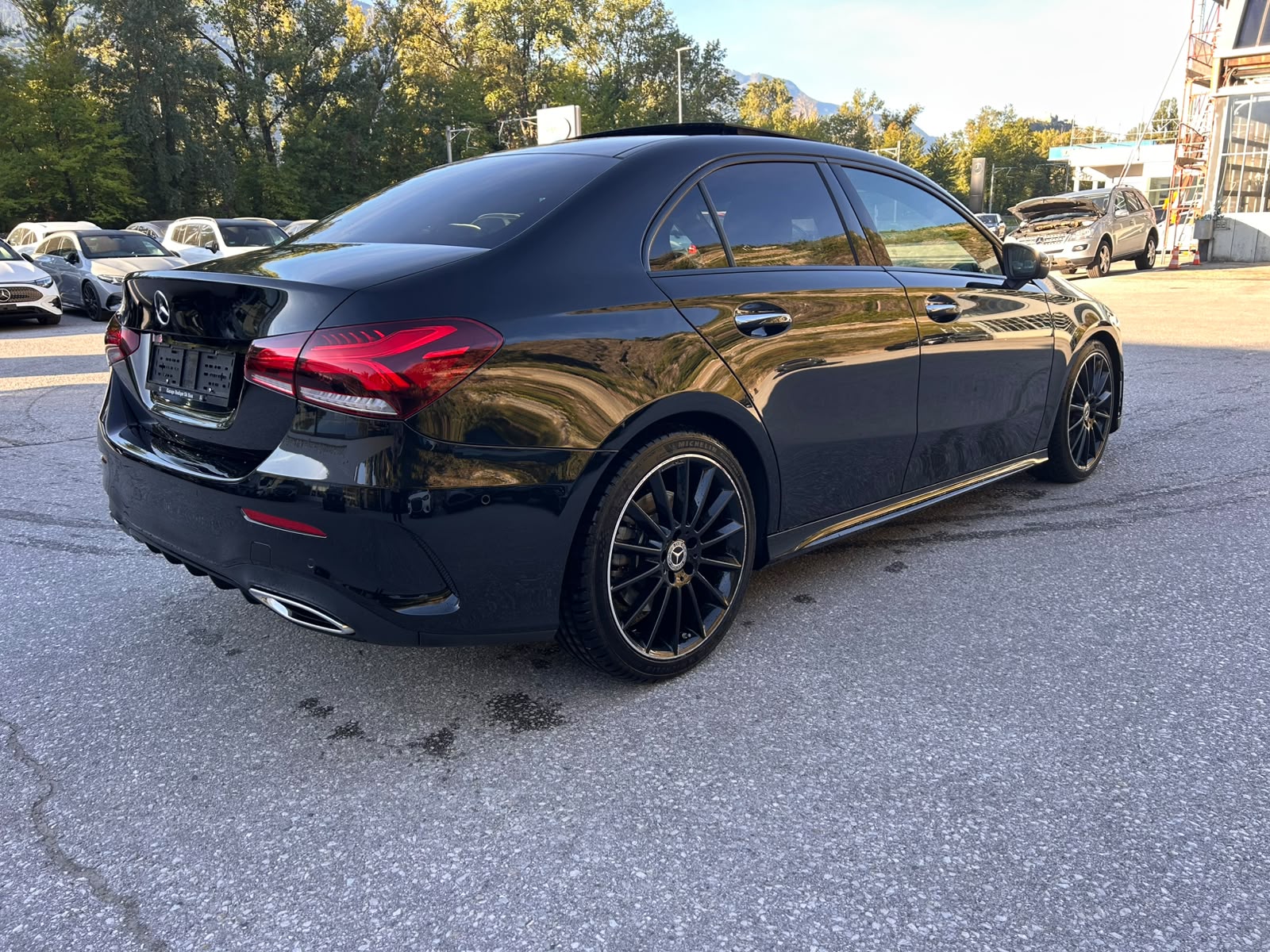 MERCEDES-BENZ A 250 AMG Line 4Matic-showroom-element-3