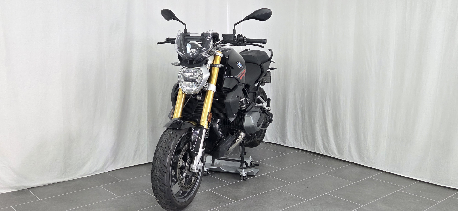 BMW R 1250 R-image-2