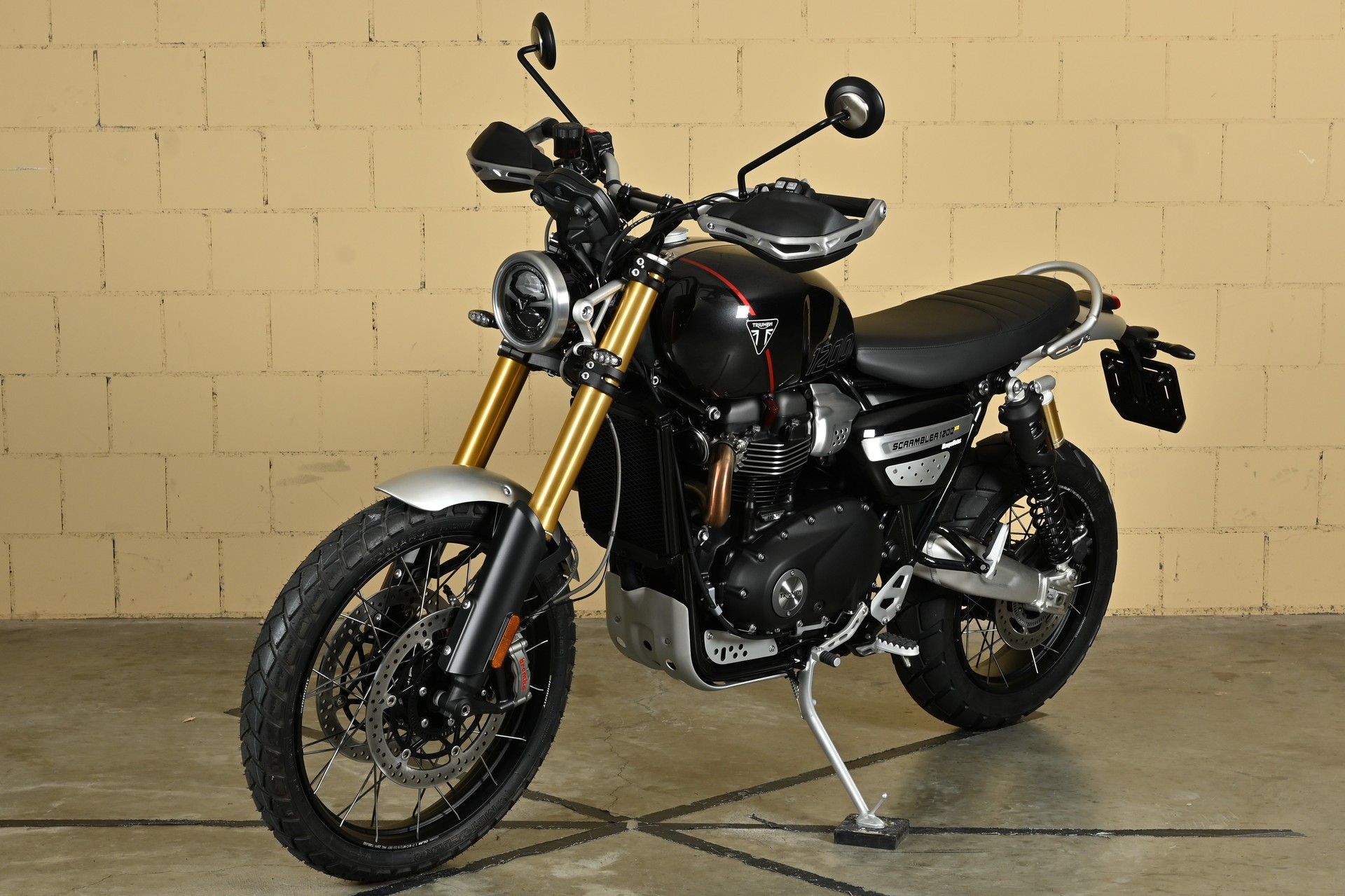 TRIUMPH Scrambler 1200 XE-image-10