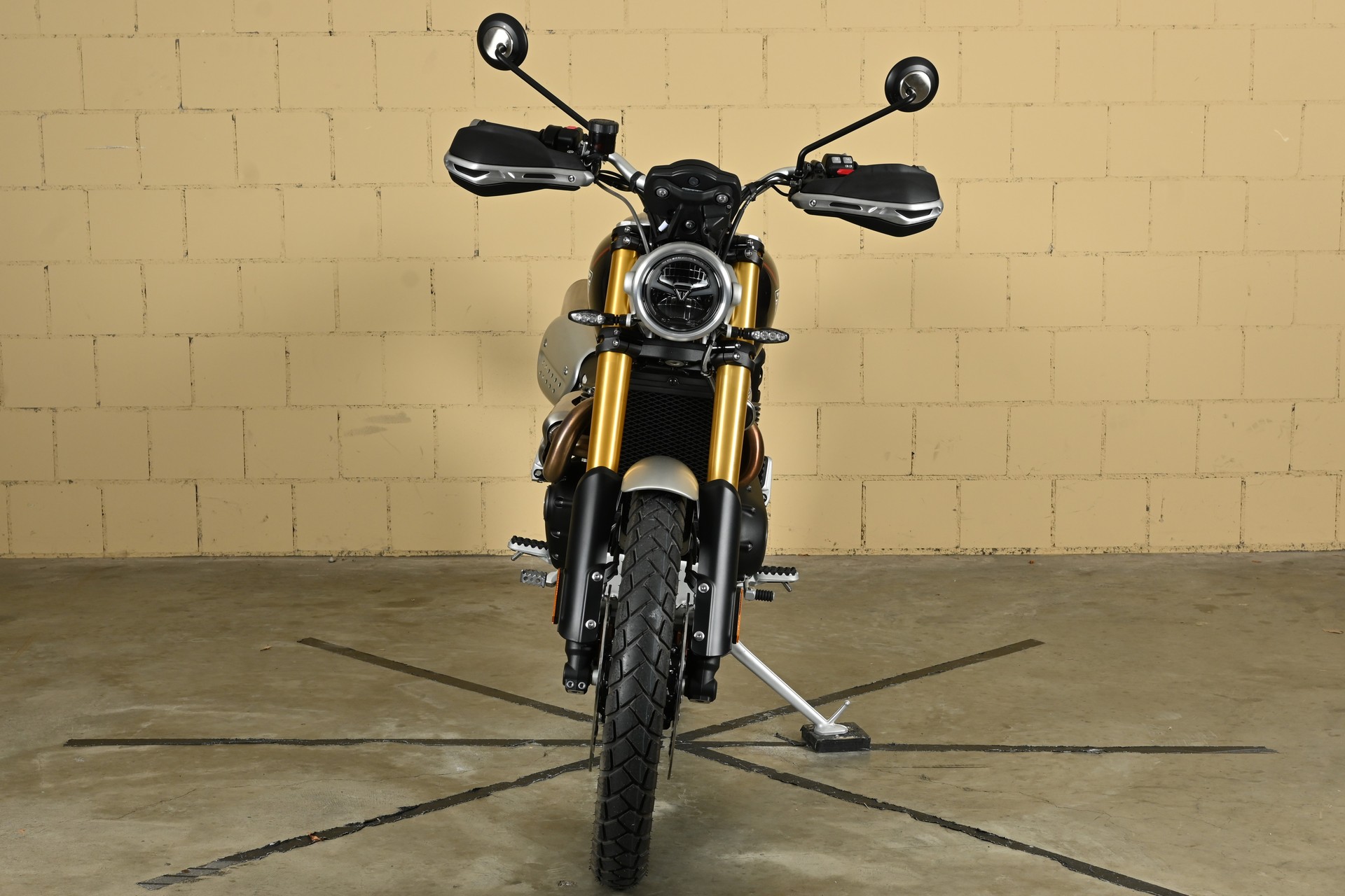 TRIUMPH Scrambler 1200 XE-image-9