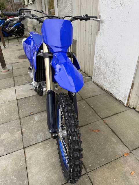 YAMAHA YZF250 2024-image-10