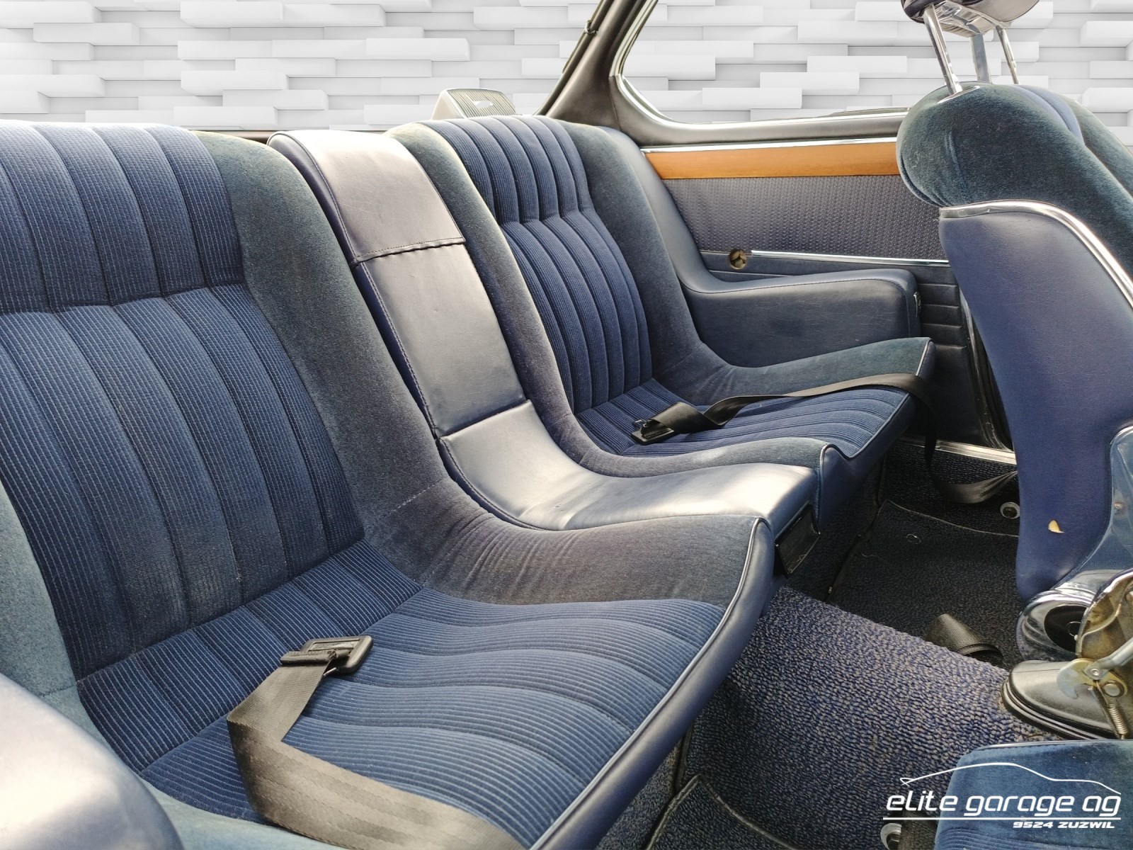 BMW 3.0 CS-image-12
