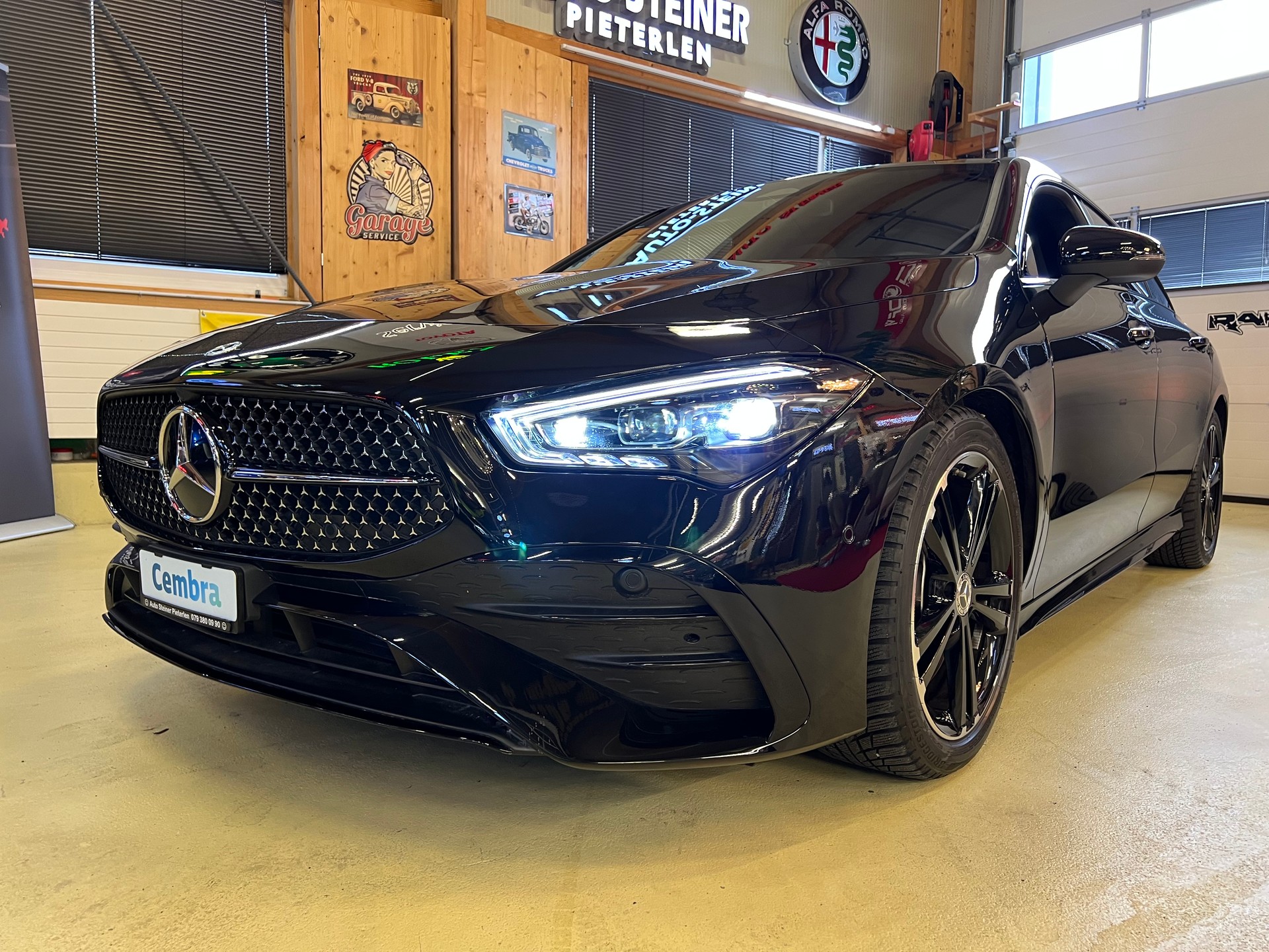 MERCEDES-BENZ "AMG" CLA SHOOTING BRAKE 250 4-MATIC MIT AHK !! "SPORTSTOURER" VOLL OPTIONEN !! NUR 4`900 KM !! CH WAGEN !!8G-DCT-image-16